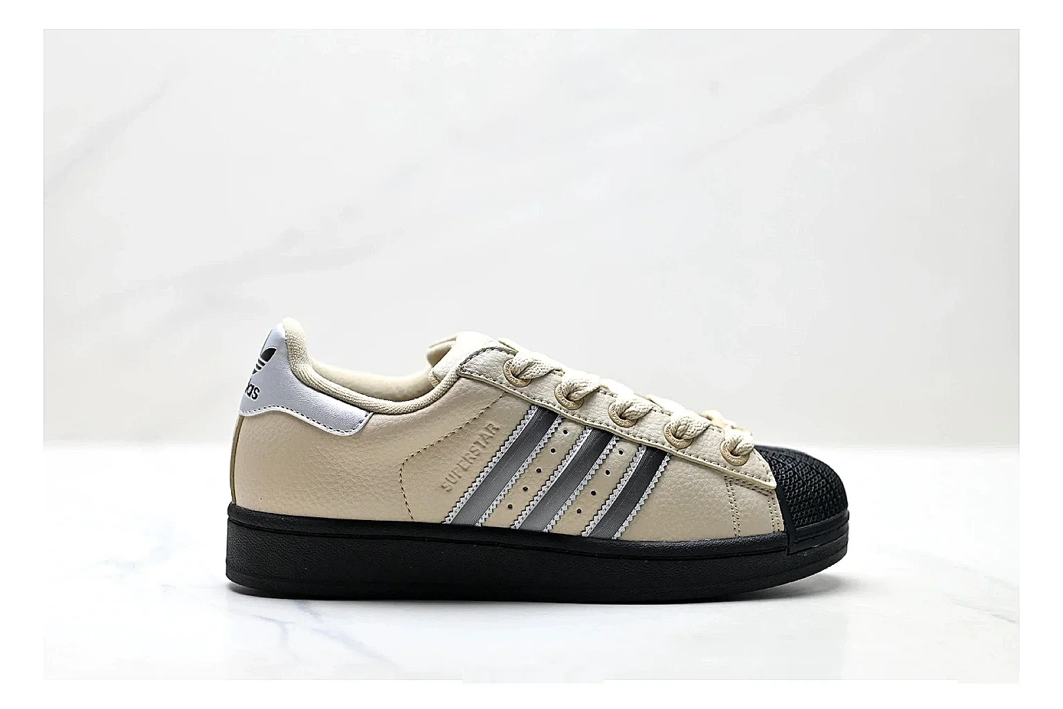 Adidas Originals Samba Cream Black Sneakers QC photo reference showing cream black terrace sneakers with leather texture, side-profile shape, upper panel lines, and outsole detail