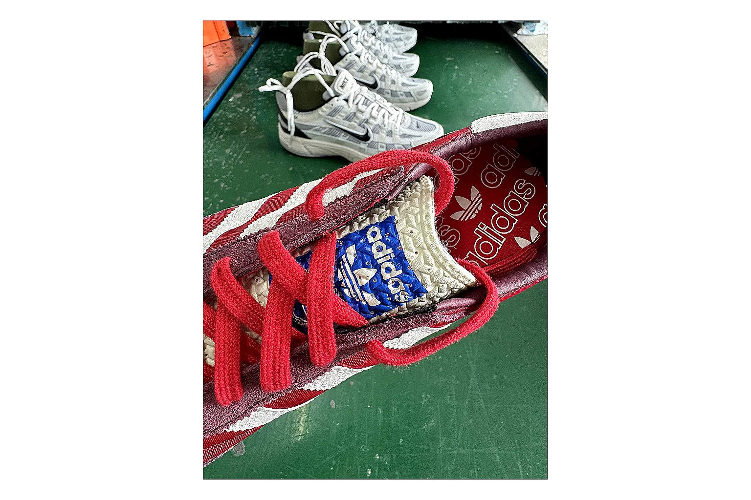 Adidas SL 72 RS Red White QC photo showing white red sl 72 rs retro runner with mixed upper and runner shape thumbnail 3