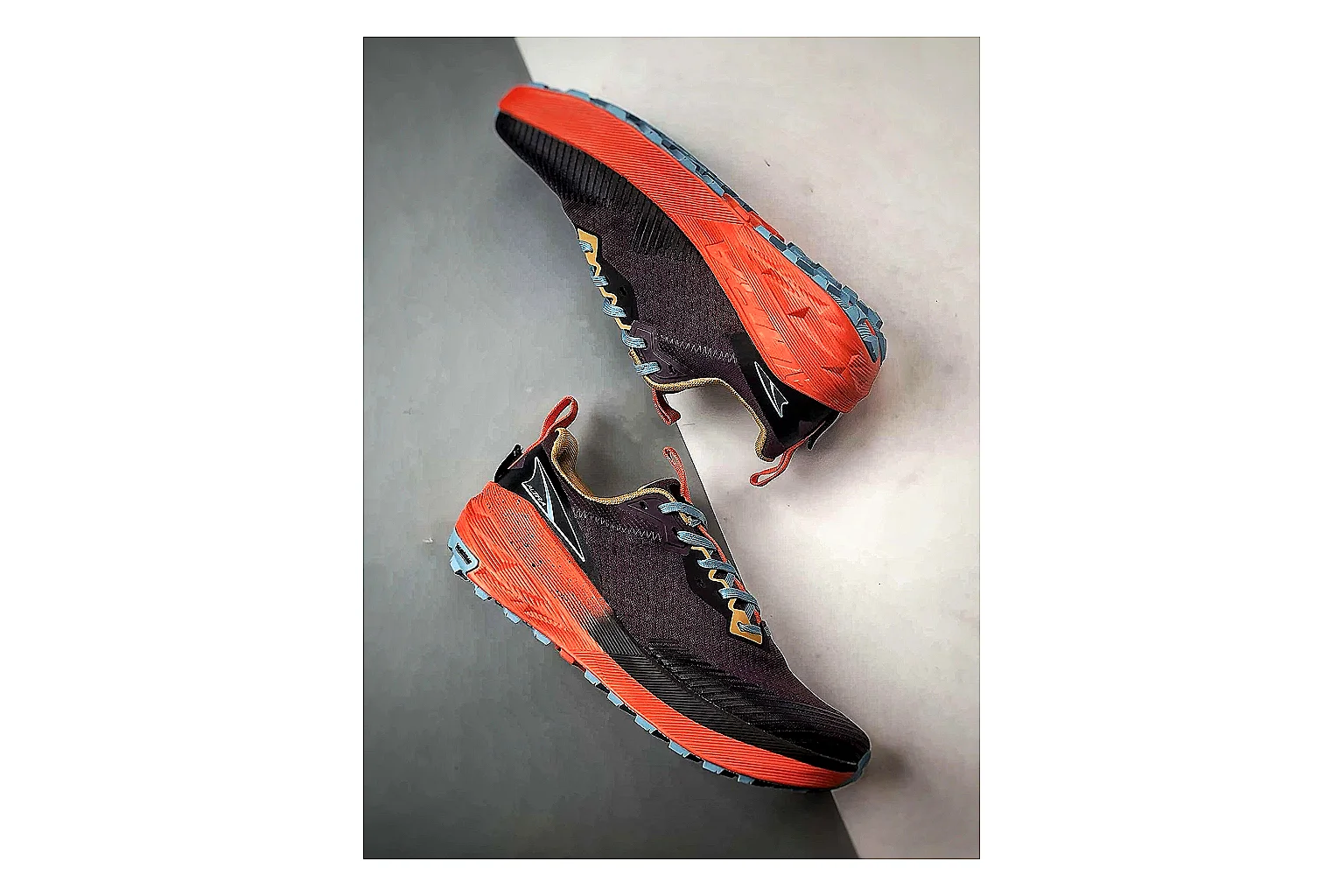 Altra Foots Hape Mixed Sneakers QC photo reference SKU 1182167000 thumbnail 3