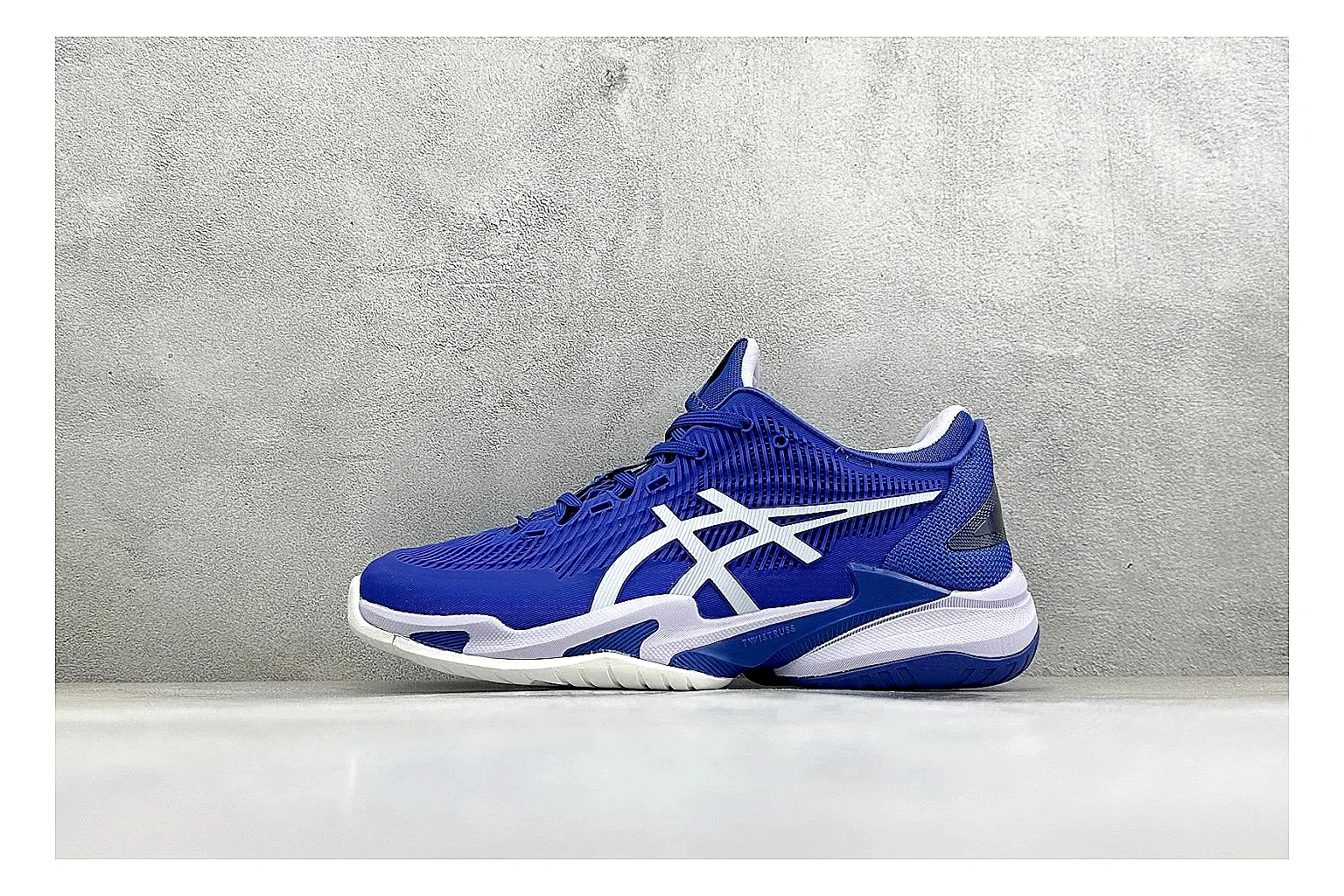 Asics Court FF Royal Blue QC reference photo showing royal blue court upper, Asics side stripes, supportive sole wall, and stable tennis profile
