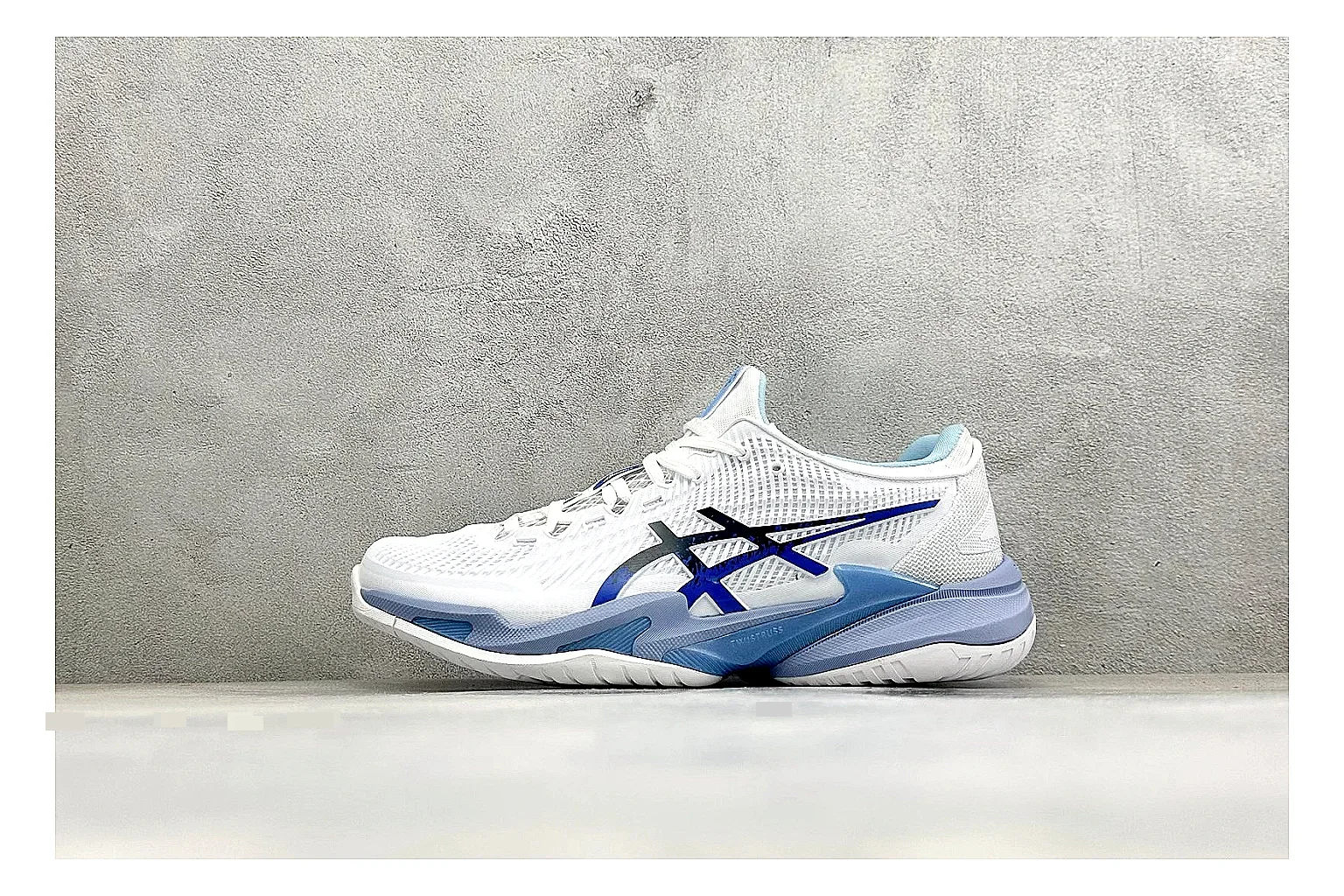 Asics Court FF White Blue QC reference photo showing white tennis upper, blue Asics side lines, supportive sole wall, and stable court profile