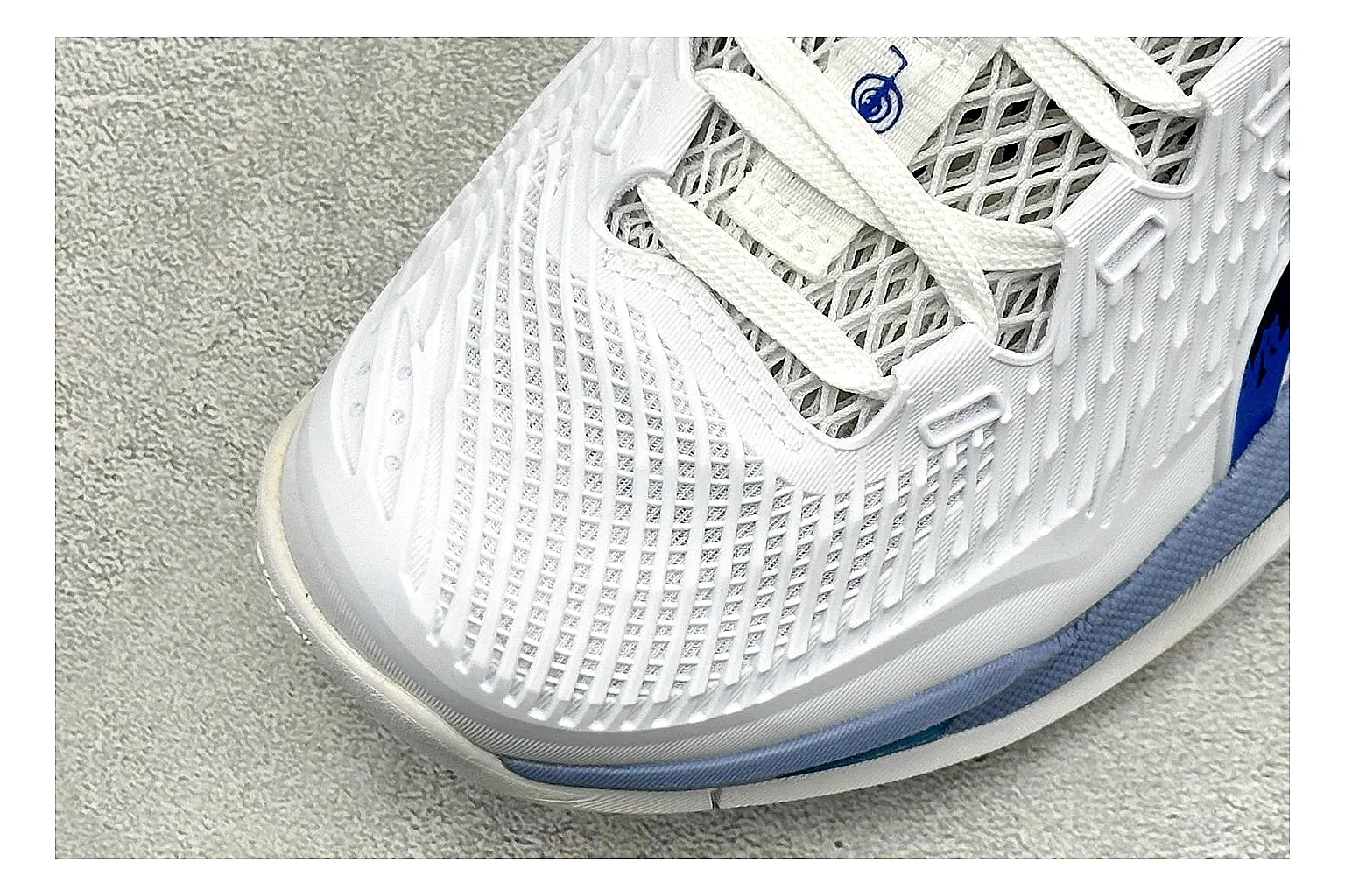 Asics Court FF White Blue QC reference photo showing white tennis upper, blue Asics side lines, supportive sole wall, and stable court profile thumbnail 4