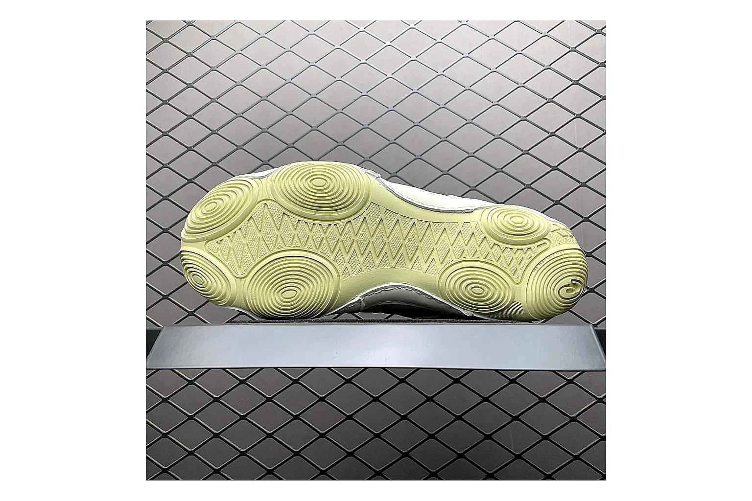 Asics Gel-Kahana Cream Silver QC photo showing silver cream gel-kahana trail runner with mixed upper and trail shape thumbnail 3