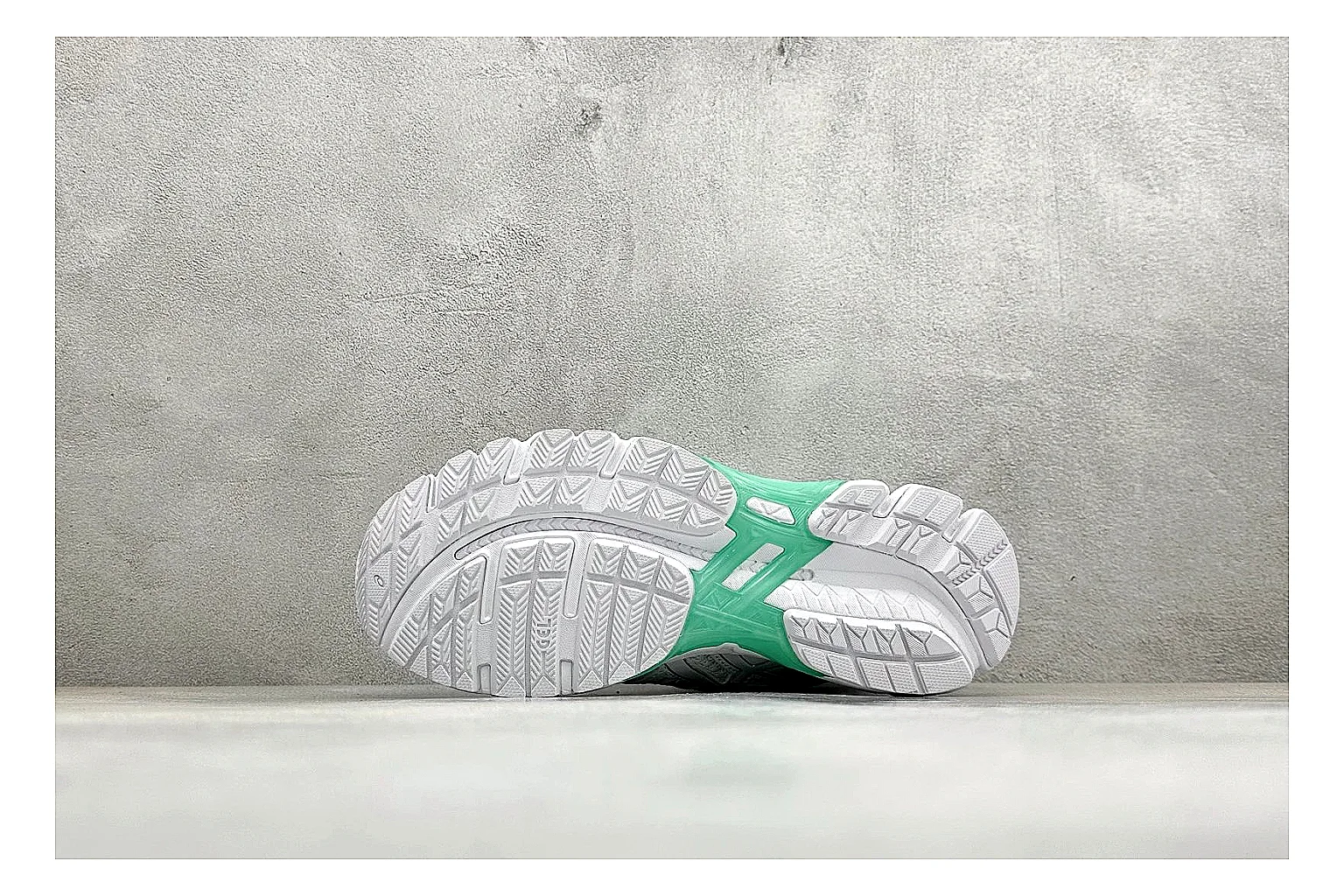 Asics Gel-Kayano White Mint QC reference photo showing white mesh runner upper, mint Asics accents, cushioned Gel-Kayano sole, and technical support shape thumbnail 3