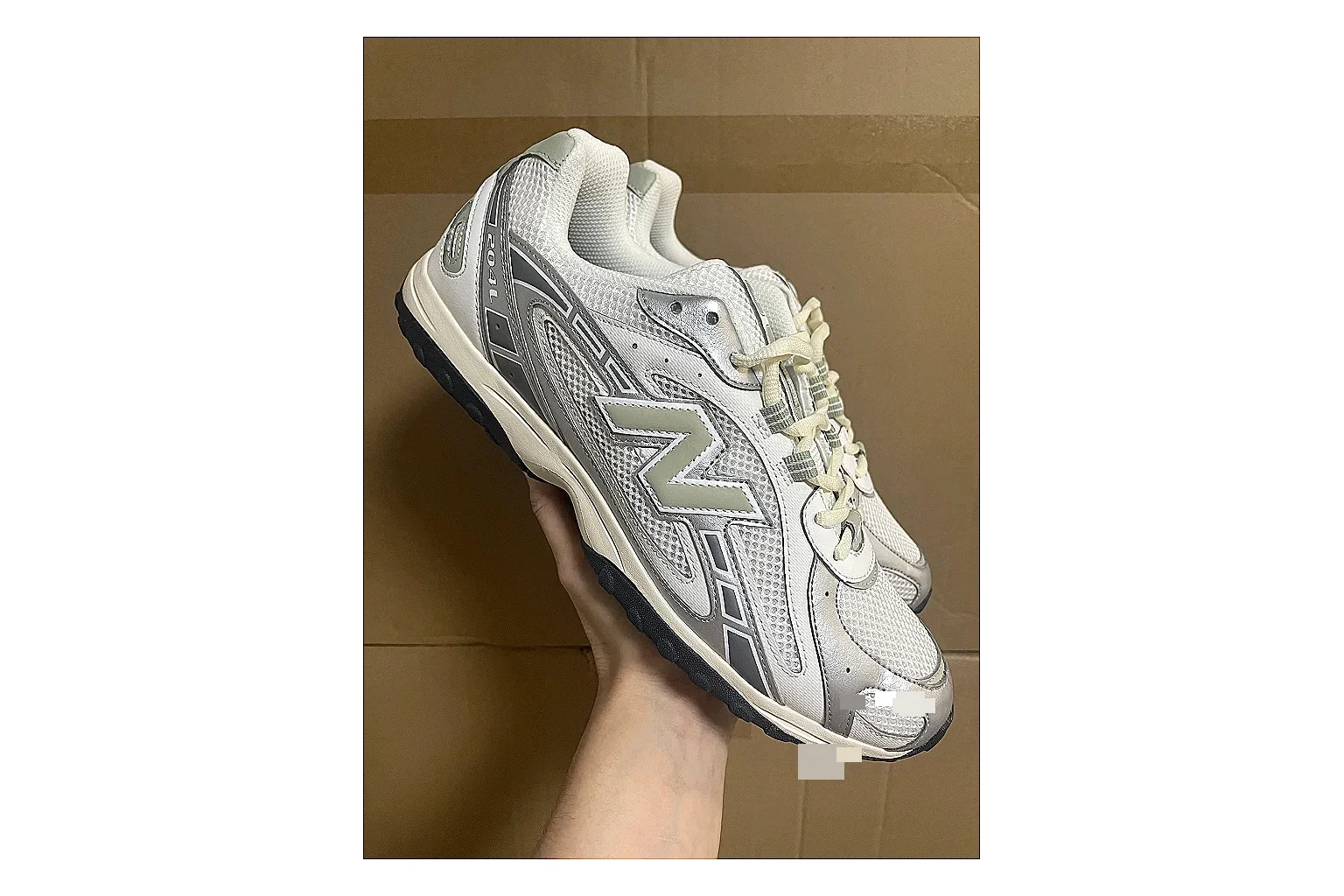 Asics Gel Kayano White Silver QC reference photo showing white mesh-leather runner upper, silver overlays, supportive Kayano shape, and cushioned retro sole
