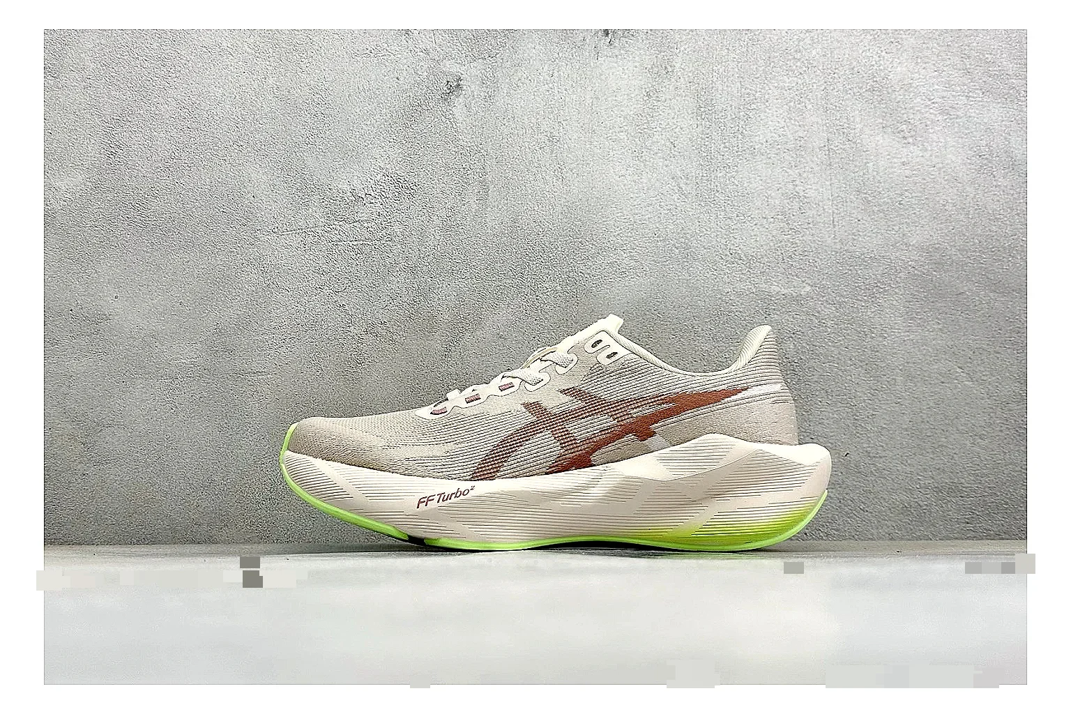 Asics Novablast 6 Cream Green QC reference photo showing cream running mesh, green side accents, tall cushioned sole, and modern training silhouette