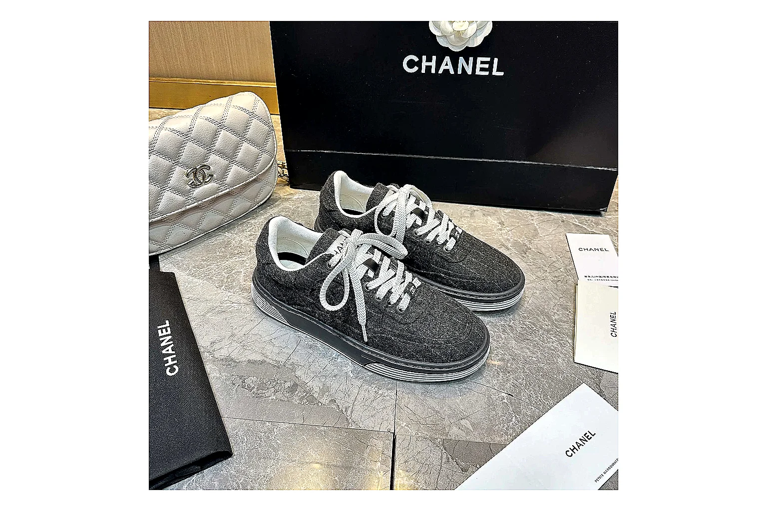 Kako QC Lab inspection photos for Chanel Black White Runner Sneaker thumbnail 5