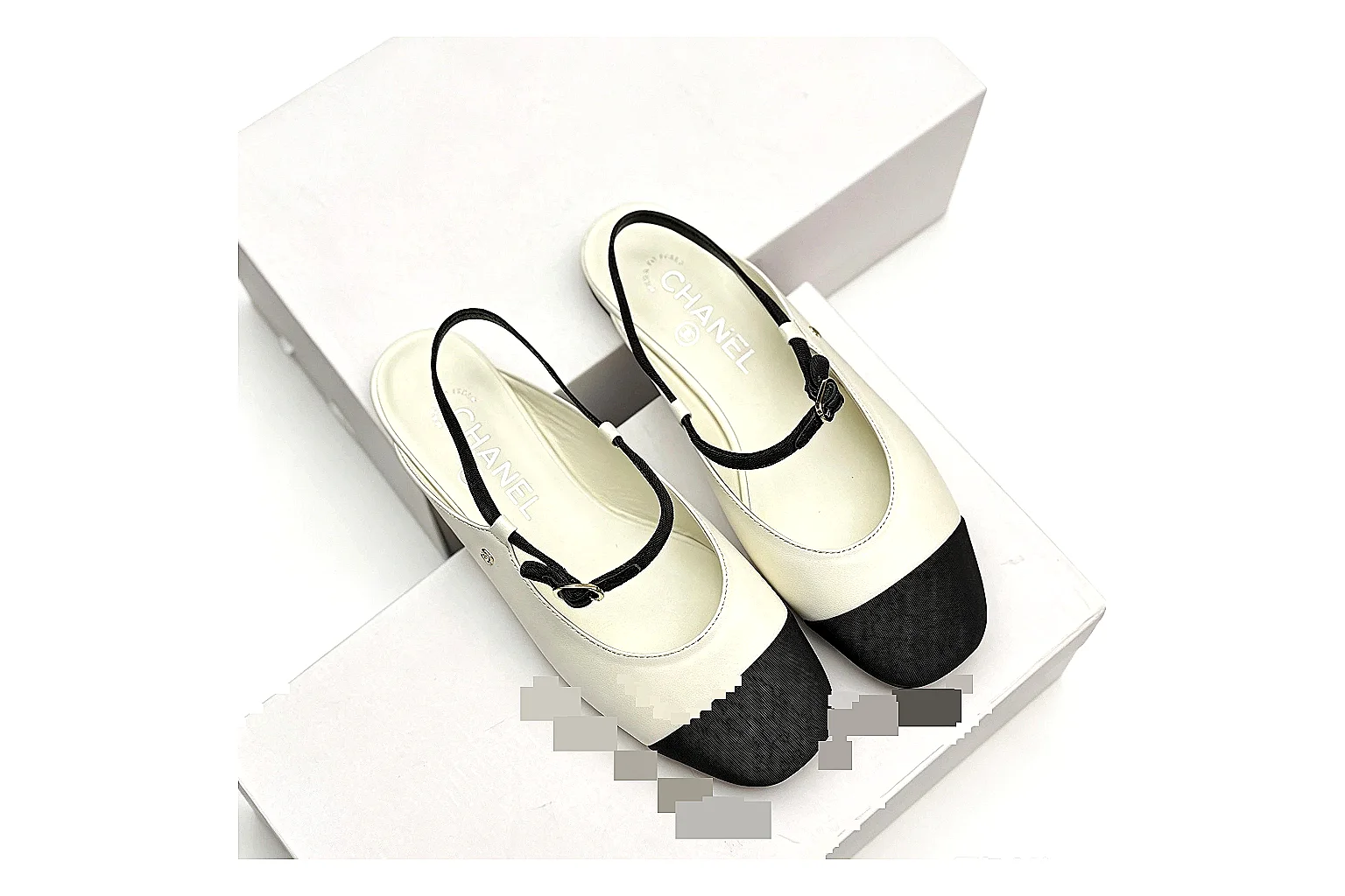 kakoqclab.com Chanel Cap Toe Flat Cream Black QC photo checklist six-photo gallery thumbnail 2