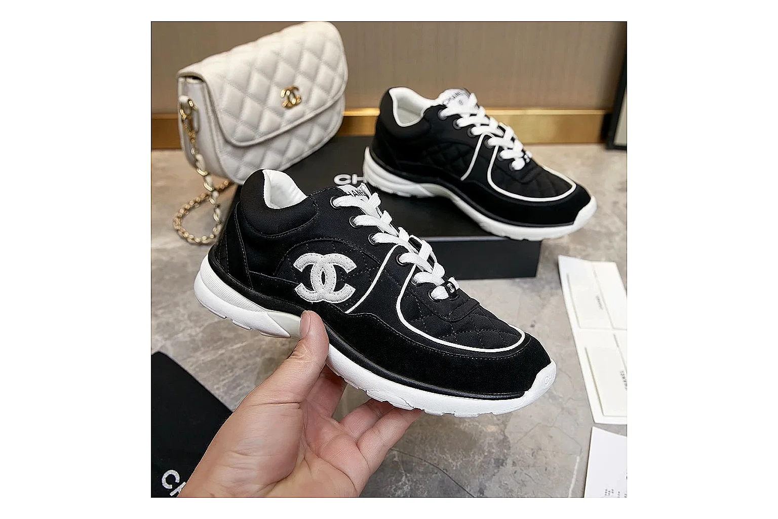 kakoqclab.com Chanel Black CC Runner 2863 Black runner product image thumbnail 2