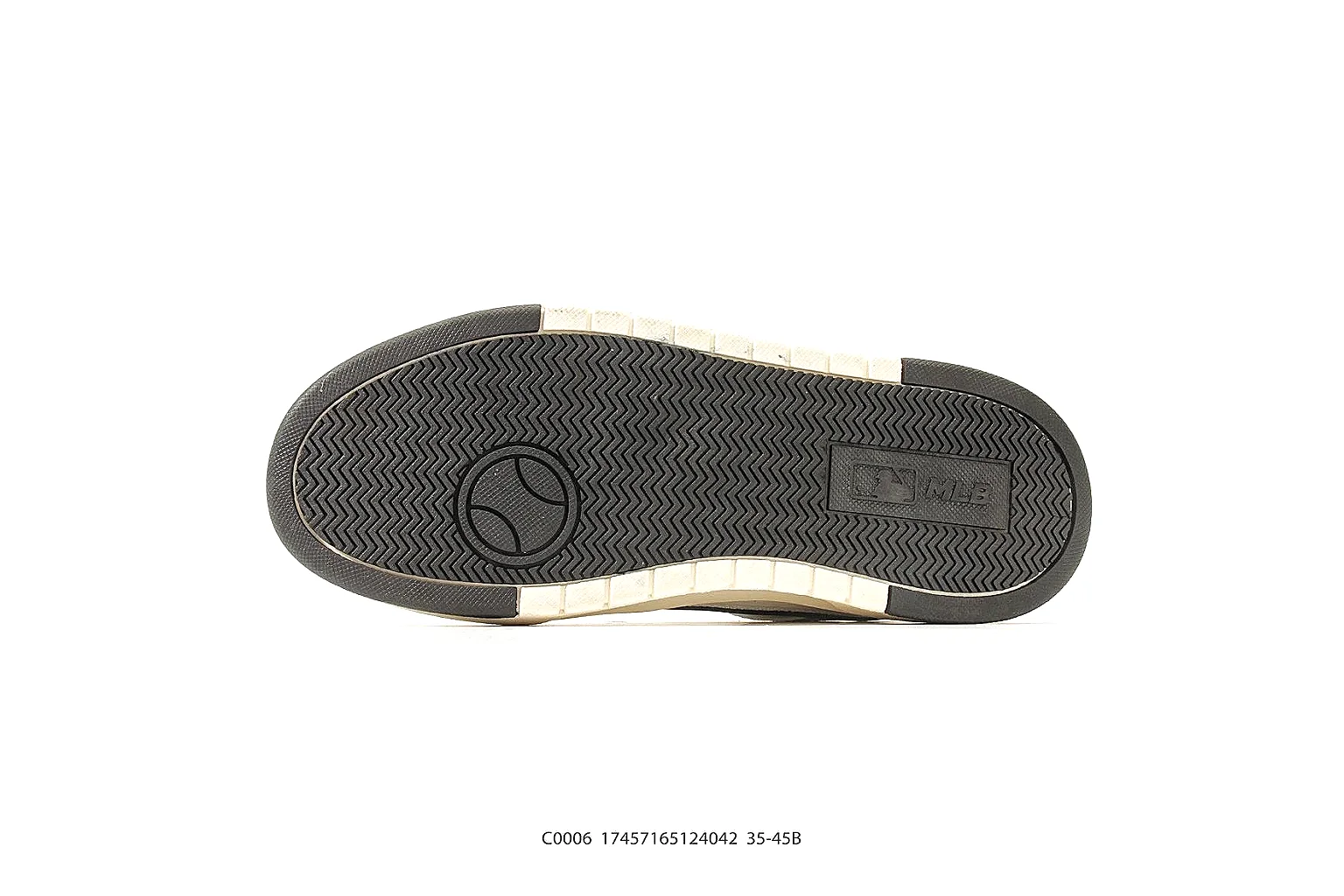 kakoqclab.com Chanel White CC High Sneaker 0068 white-black high-top image thumbnail 4