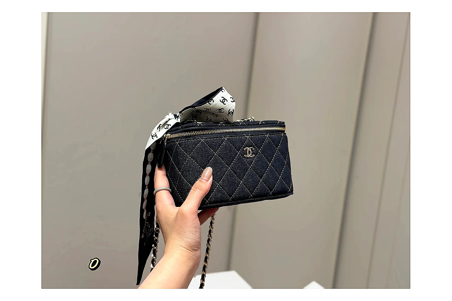Chanel Quilted Denim Vanity Bag QC photo reference SKU 1194080912 thumbnail 3
