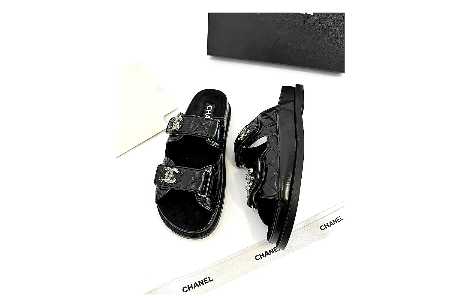 kakoqclab.com Chanel Logo Slide Black QC photo checklist six-photo gallery thumbnail 6