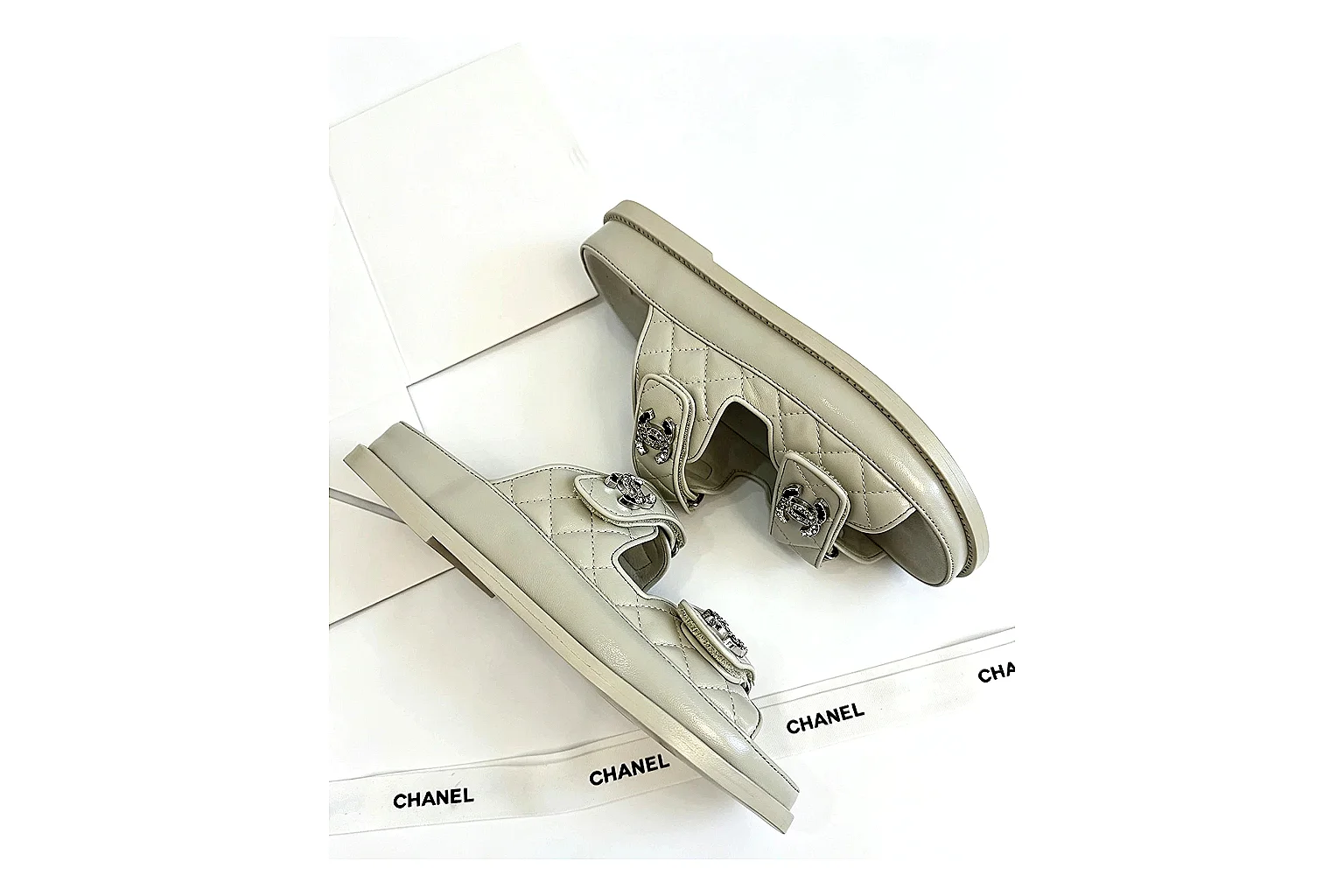 kakoqclab.com Chanel Strap Sandal Beige QC photo checklist six-photo gallery thumbnail 3