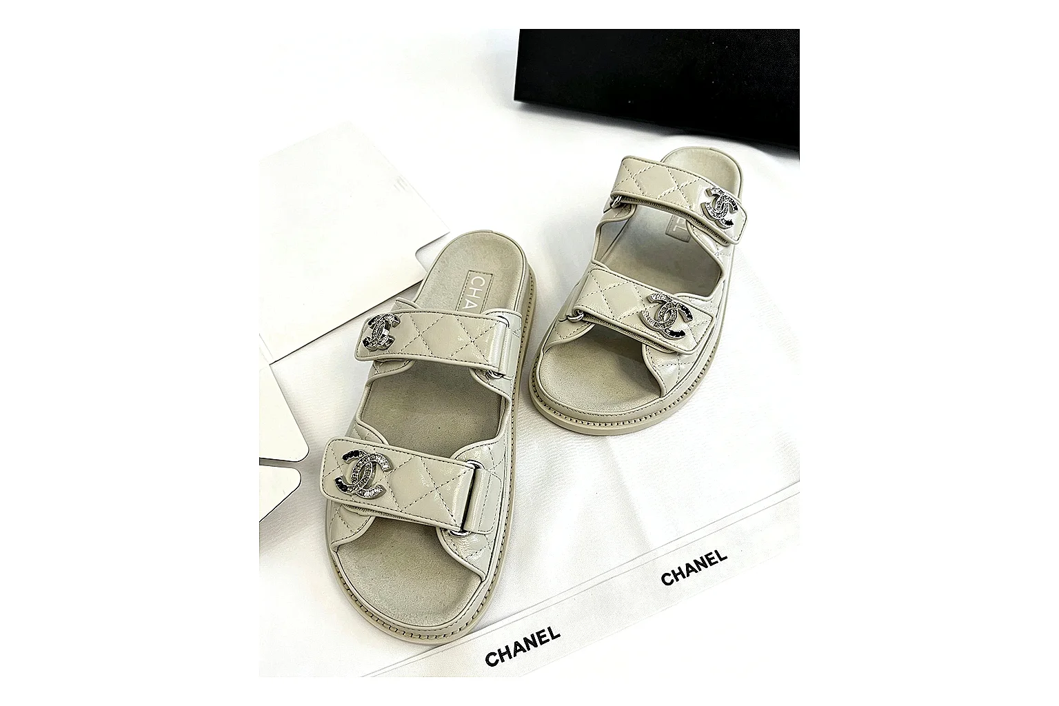 kakoqclab.com Chanel Strap Sandal Beige QC photo checklist six-photo gallery thumbnail 5
