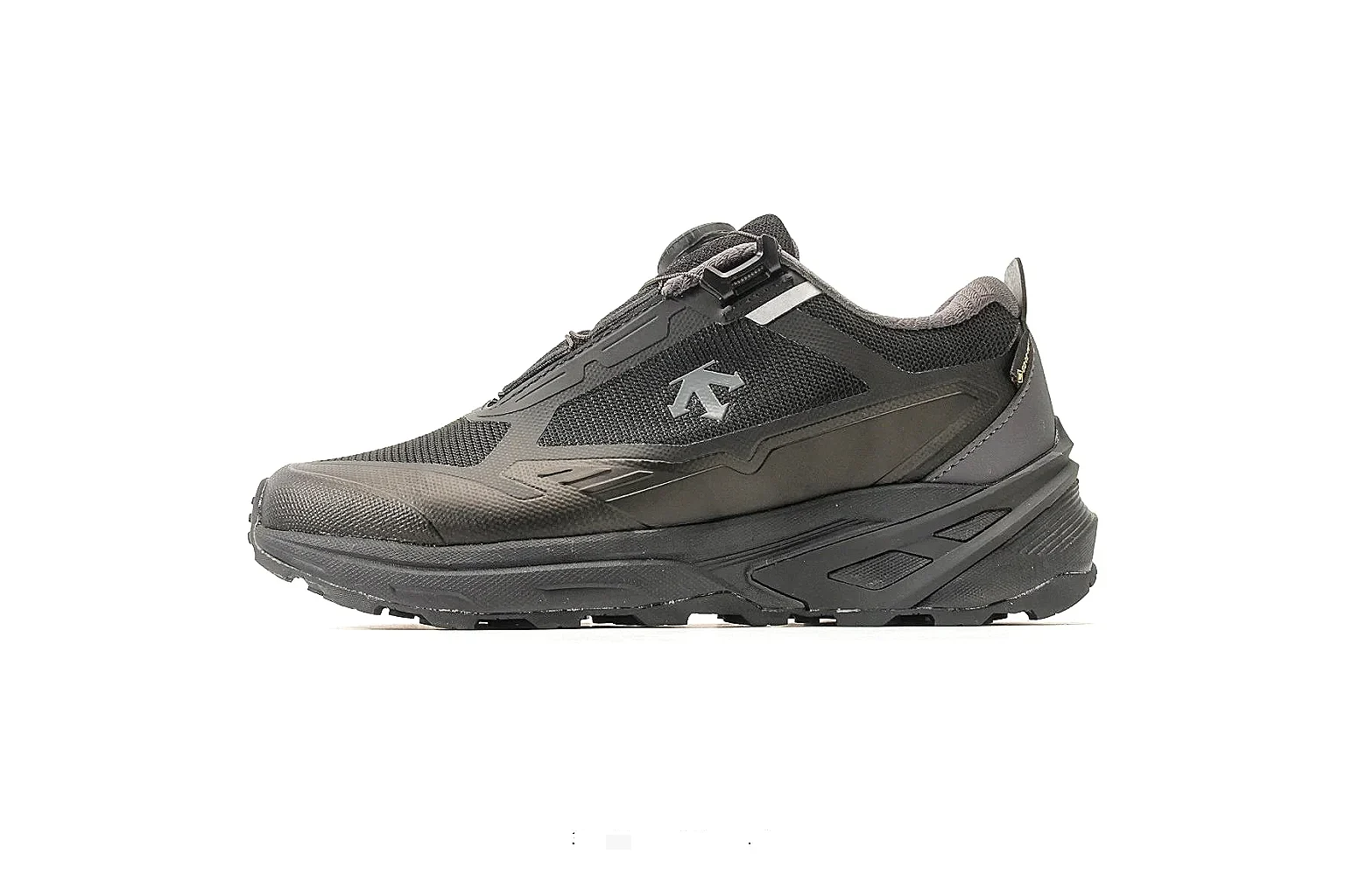 Descente Sport Style Mixed Sneakers QC photo reference SKU 1182167235