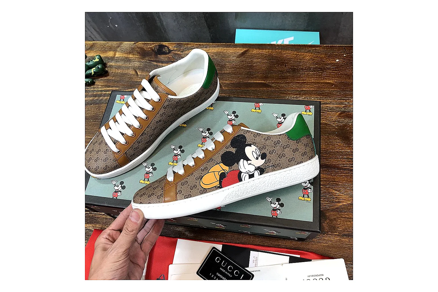 kakoqclab.com Gucci Ace Brown White QC photo checklist six-photo gallery