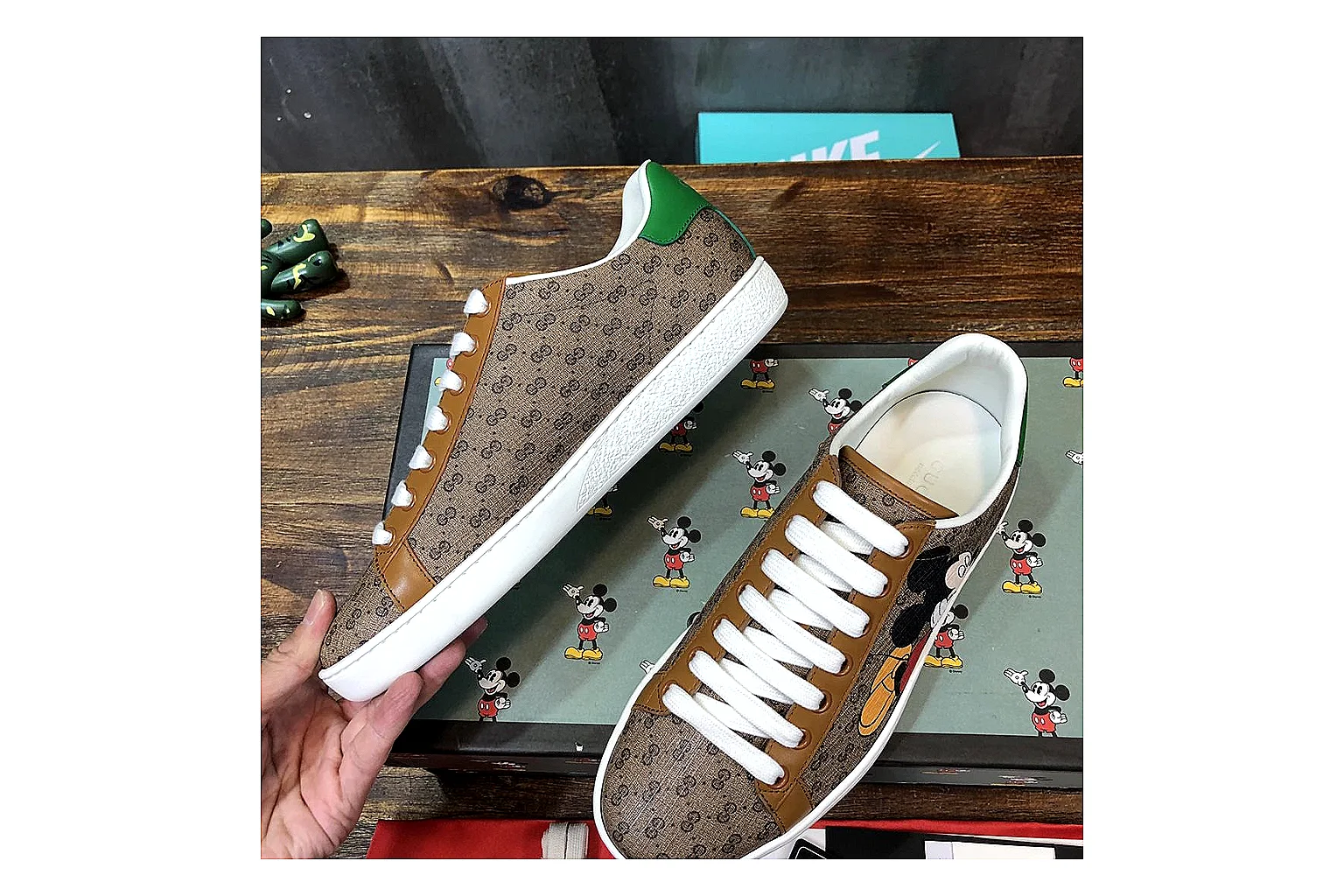 kakoqclab.com Gucci Ace Brown White QC photo checklist six-photo gallery thumbnail 3