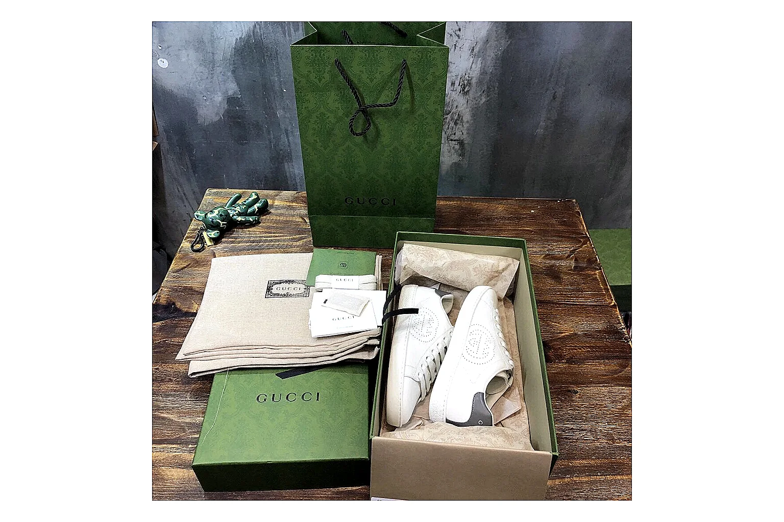 kakoqclab.com Gucci Ace White QC photo checklist six-photo gallery thumbnail 5