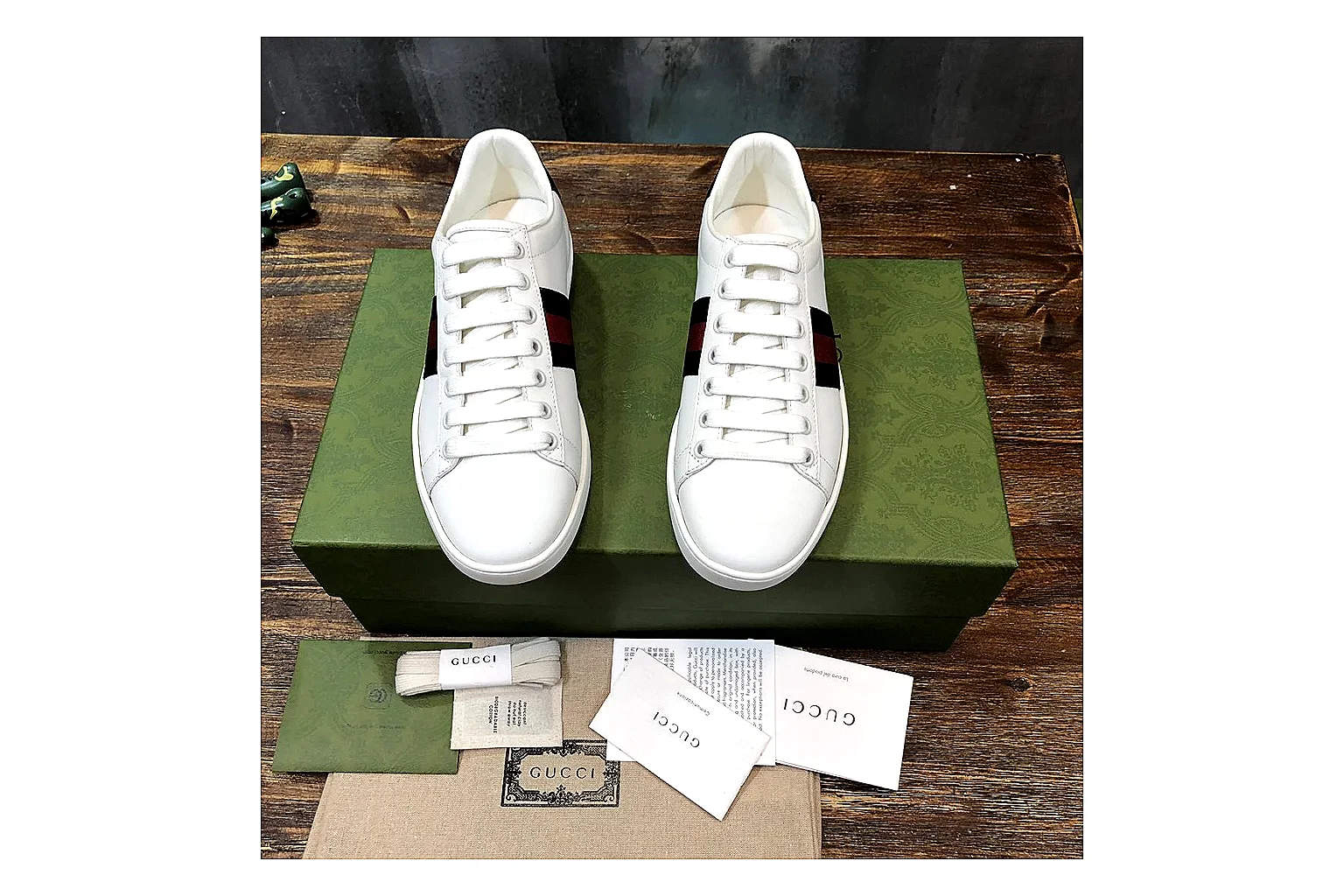 kakoqclab.com Gucci Ace White Green Red QC photo checklist six-photo gallery thumbnail 6