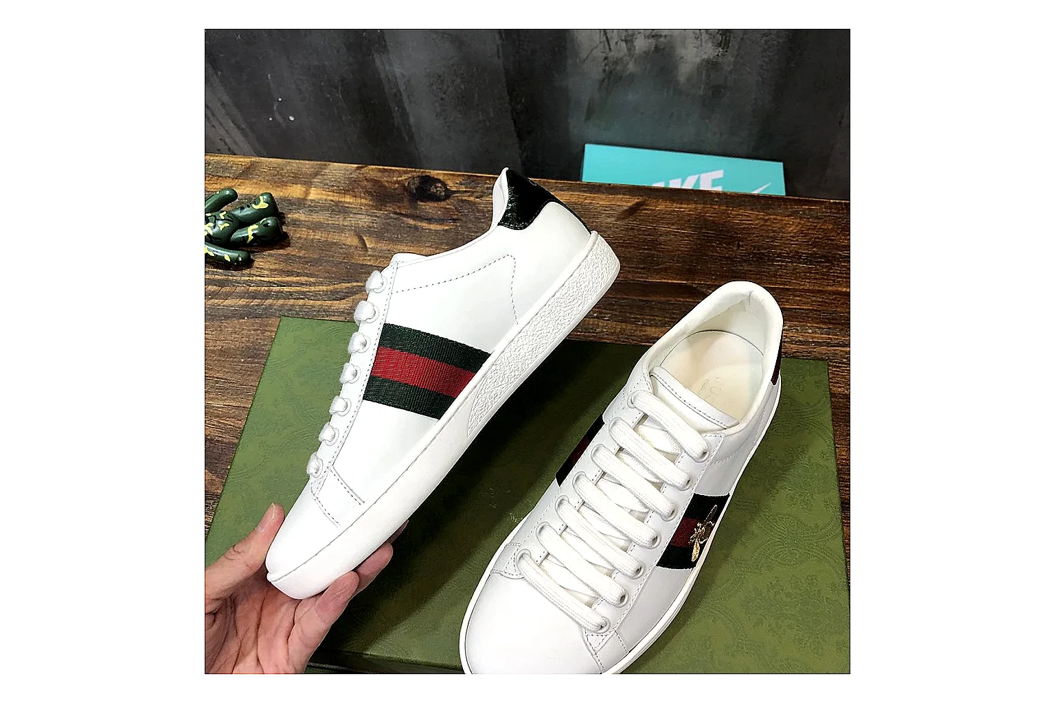 kakoqclab.com Gucci Ace White Red QC photo checklist six-photo gallery thumbnail 3