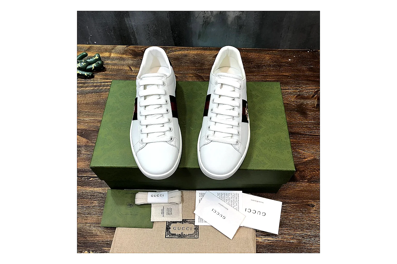 kakoqclab.com Gucci Ace White Red QC photo checklist six-photo gallery thumbnail 6