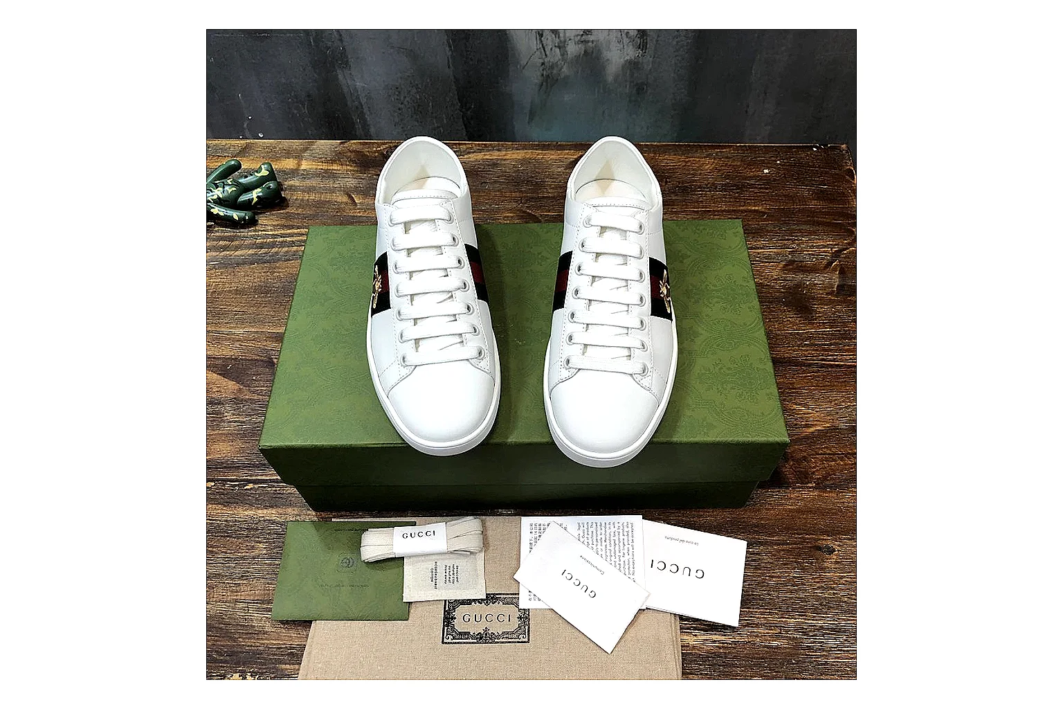 kakoqclab.com Gucci Ace White Red QC photo checklist six-photo gallery thumbnail 6