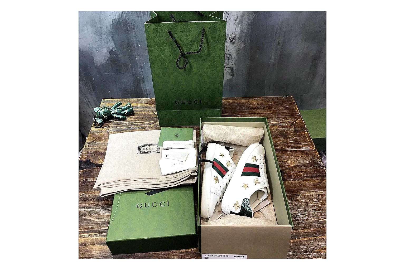 kakoqclab.com Gucci Ace White Red QC photo checklist six-photo gallery thumbnail 5