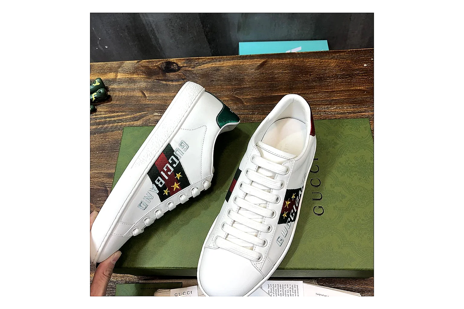 kakoqclab.com Gucci Ace White Red QC photo checklist six-photo gallery thumbnail 3