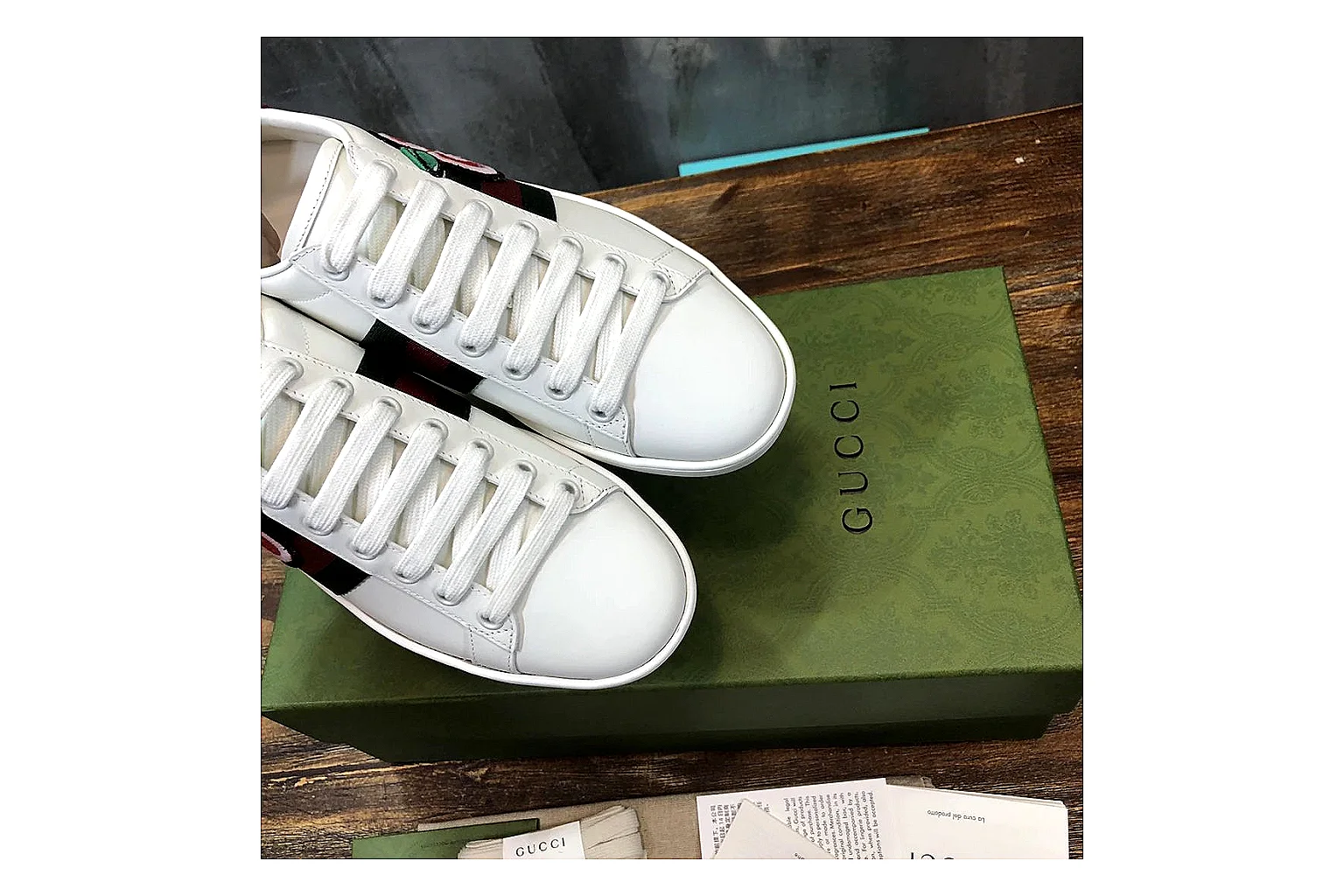 kakoqclab.com Gucci Ace White Red Green QC photo checklist six-photo gallery thumbnail 4