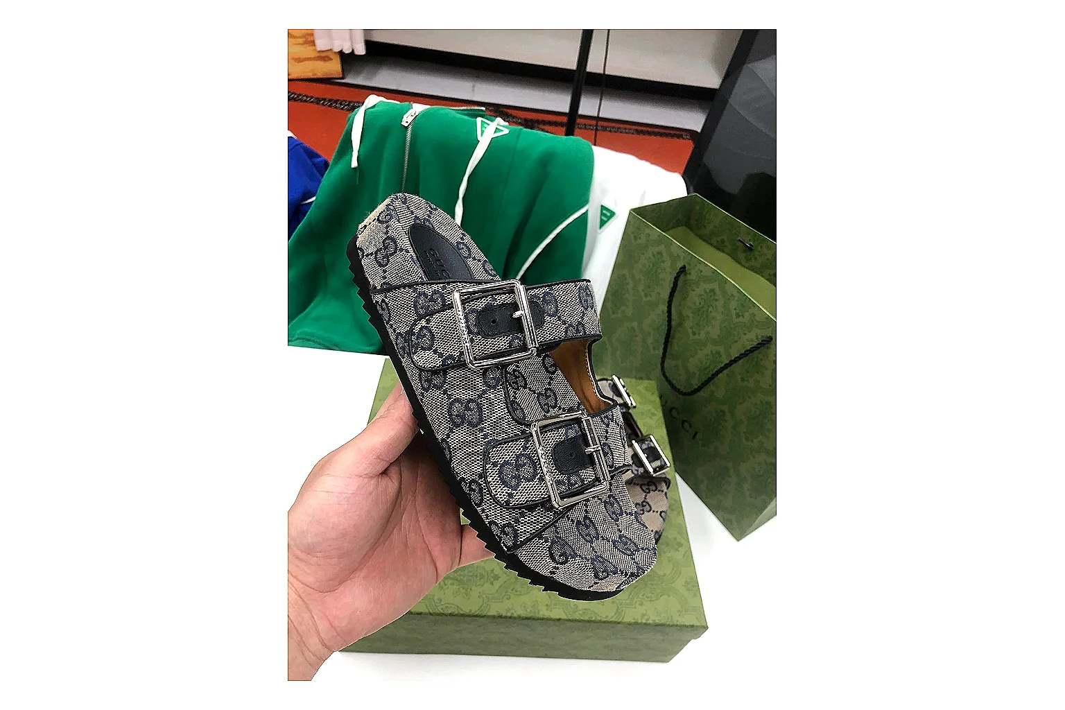 kakoqclab.com Gucci Monogram Slide Gray Green QC photo checklist six-photo gallery