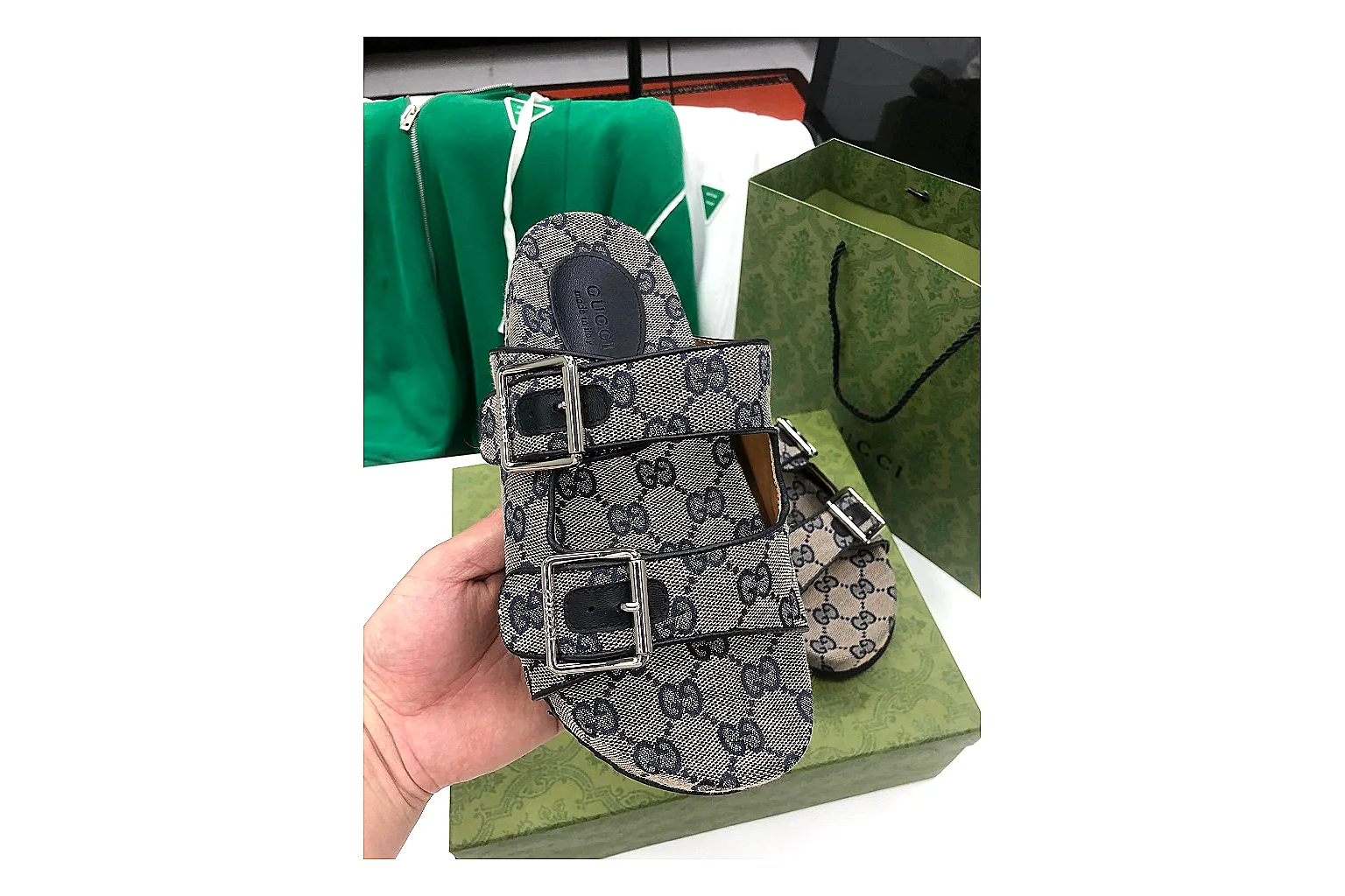 kakoqclab.com Gucci Monogram Slide Gray Green QC photo checklist six-photo gallery thumbnail 4
