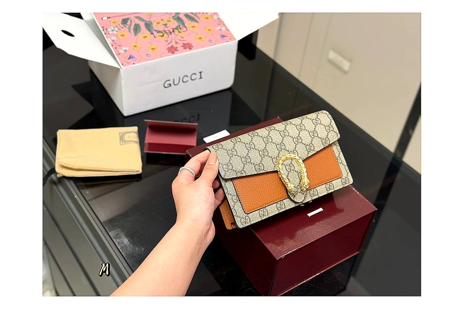 Gucci Wallet Set Beige Multi QC reference photo showing beige coated-canvas wallet pieces, multi accessory layout, compact luxury shape, and neat hardware details thumbnail 6