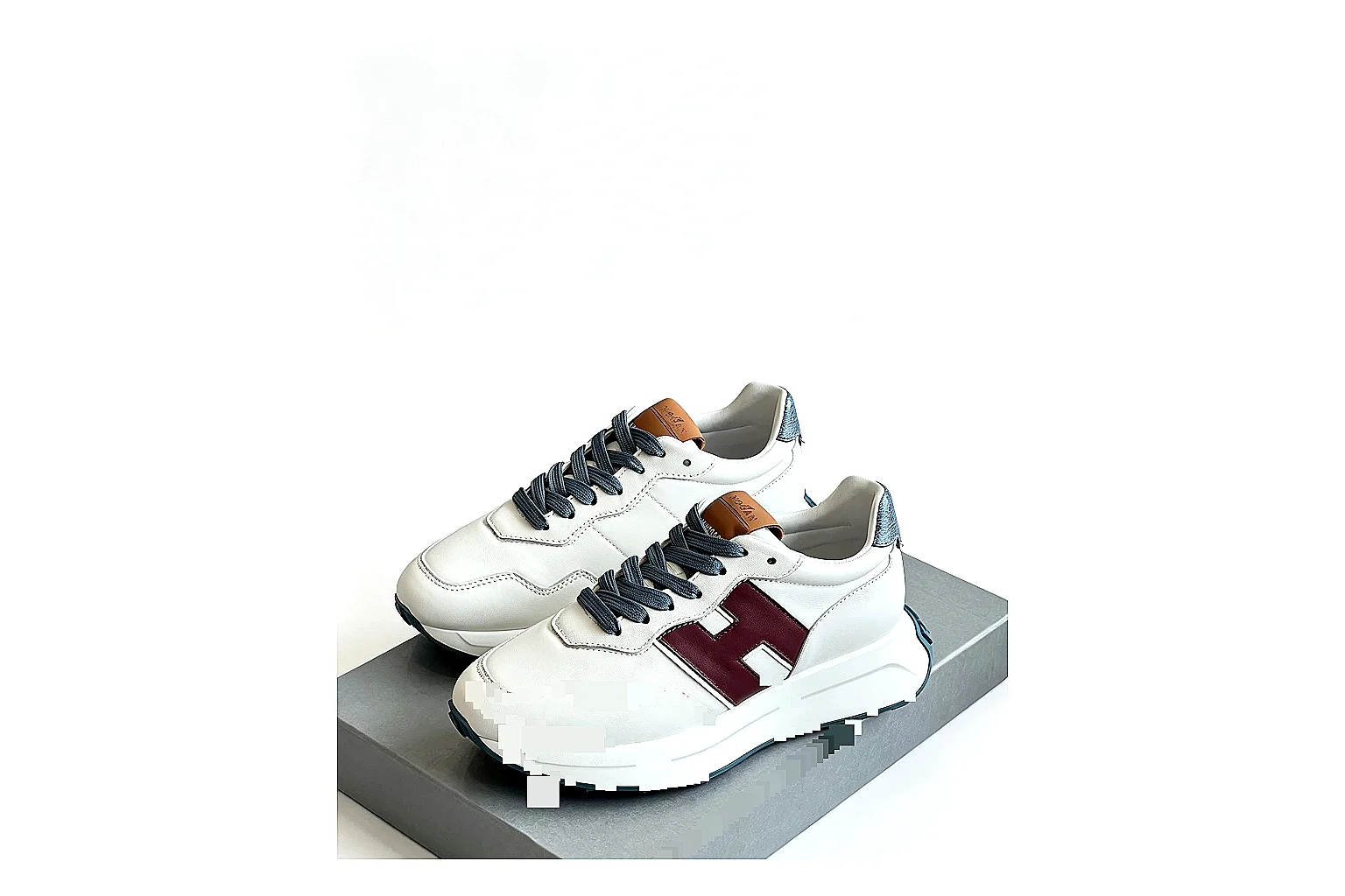 kakoqclab.com Hermes H Logo Low White Burgundy QC photo checklist six-photo gallery thumbnail 2