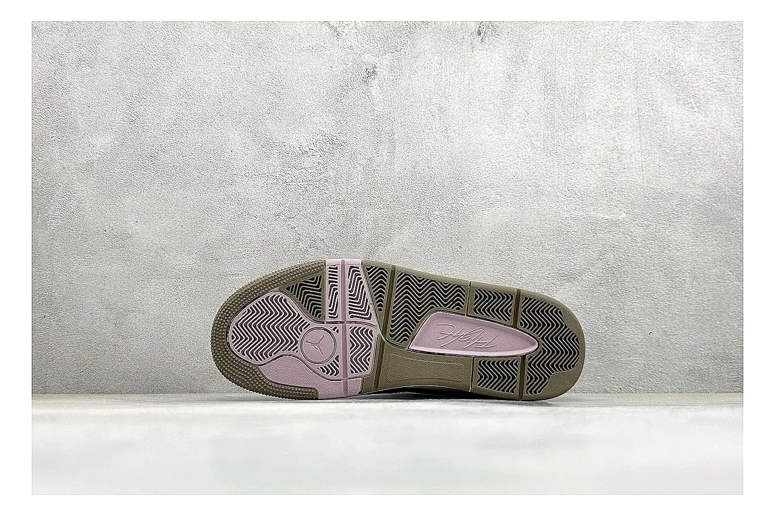 Jordan Flight Purple Suede QC reference photo showing purple suede upper, low court silhouette, cream sole, and soft retro basketball styling thumbnail 3