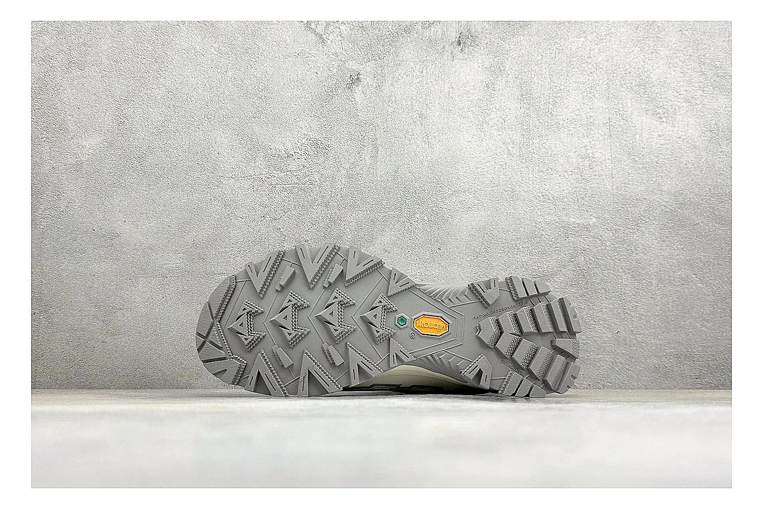 Kailas Fuga 5 White Blue QC reference photo showing white trail upper, blue accents, Vibram outsole, and protective technical running build thumbnail 3