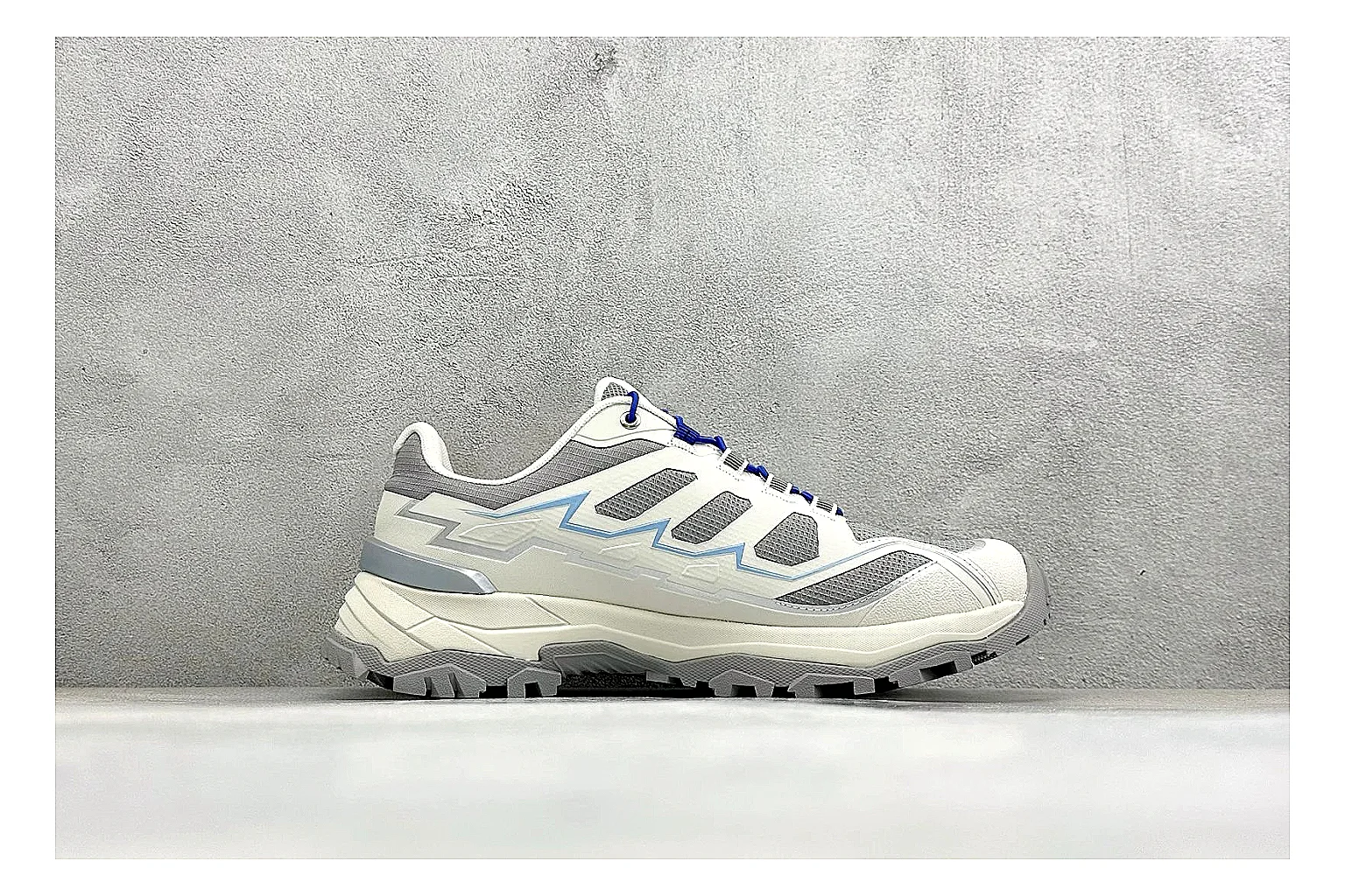 Kailas Fuga 5 White Blue QC reference photo showing white trail upper, blue accents, Vibram outsole, and protective technical running build thumbnail 5