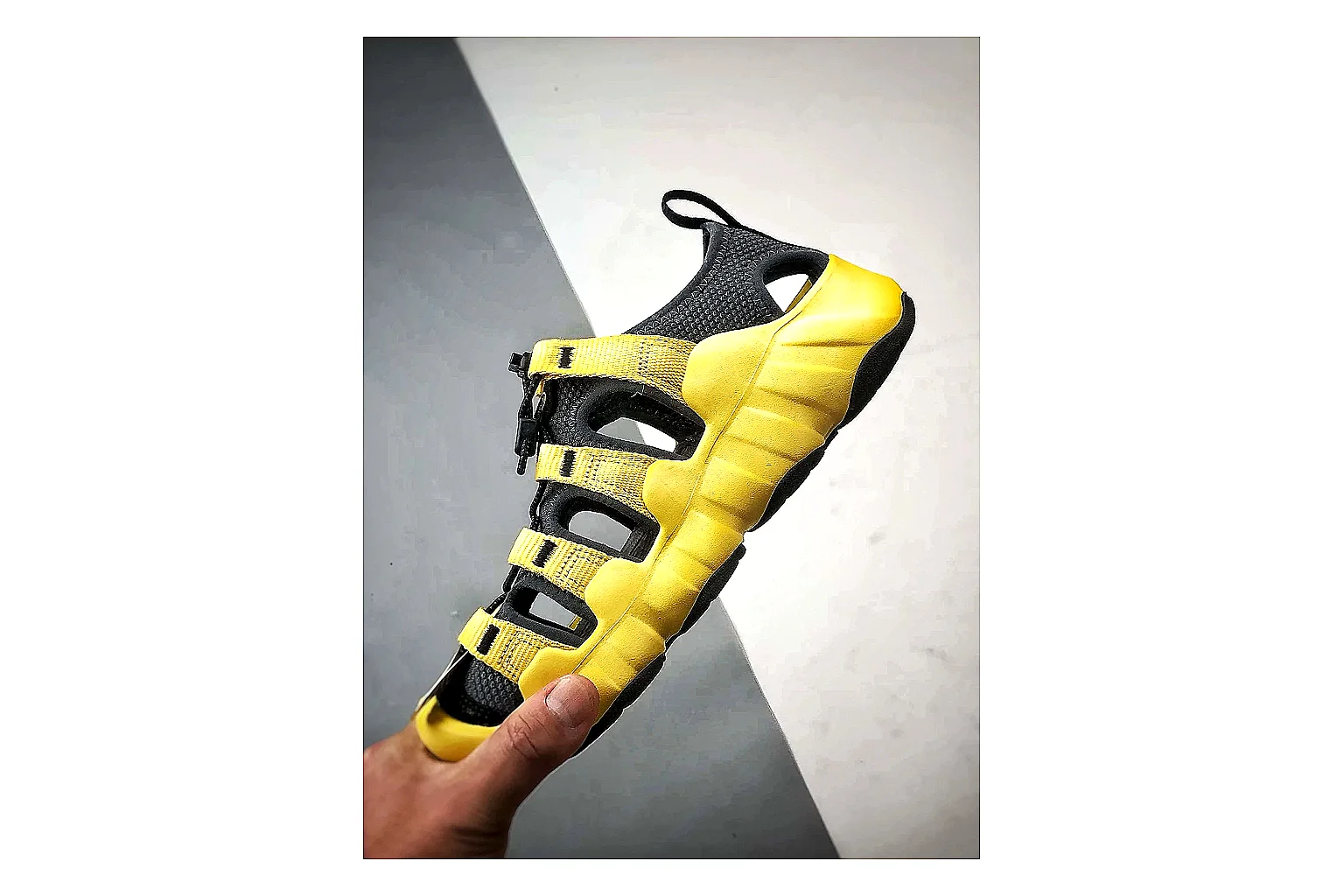 KEEN Jasper Sandal Yellow Black QC reference photo showing yellow black suede-mesh upper, protective sandal structure, outdoor toe coverage, and rugged sole