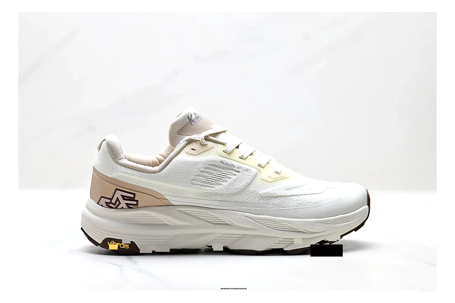 KOLON SPORT Krus V White Tan Sneakers QC photo reference showing white tan outdoor sneakers with mesh-leather texture, side-profile shape, upper panel lines, and outsole detail