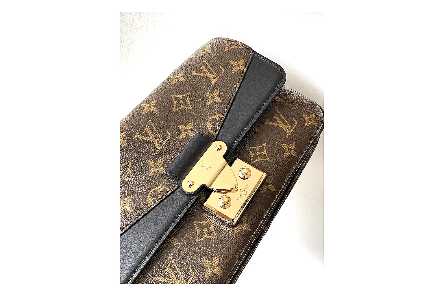 kakoqclab.com Louis Vuitton Brown Monogram Mini Pochette 0801 Brown Monogram mini-crossbody product image thumbnail 4