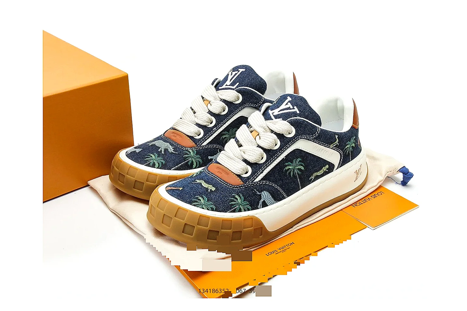 kakoqclab.com Louis Vuitton Skate Navy Gum QC photo checklist six-photo gallery thumbnail 2