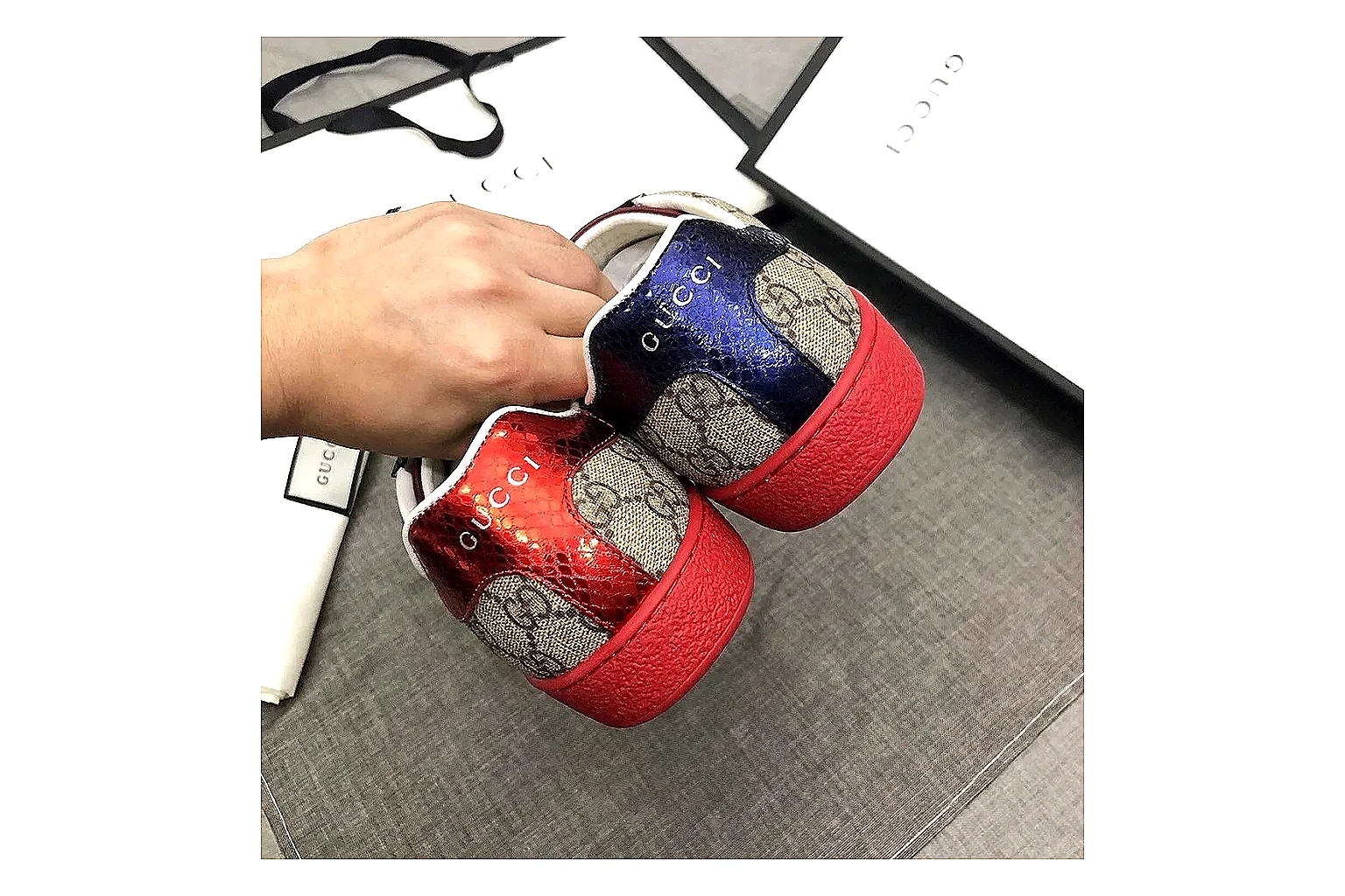 kakoqclab.com Miu Miu Lace Up Low Gray Red QC photo checklist six-photo gallery thumbnail 4