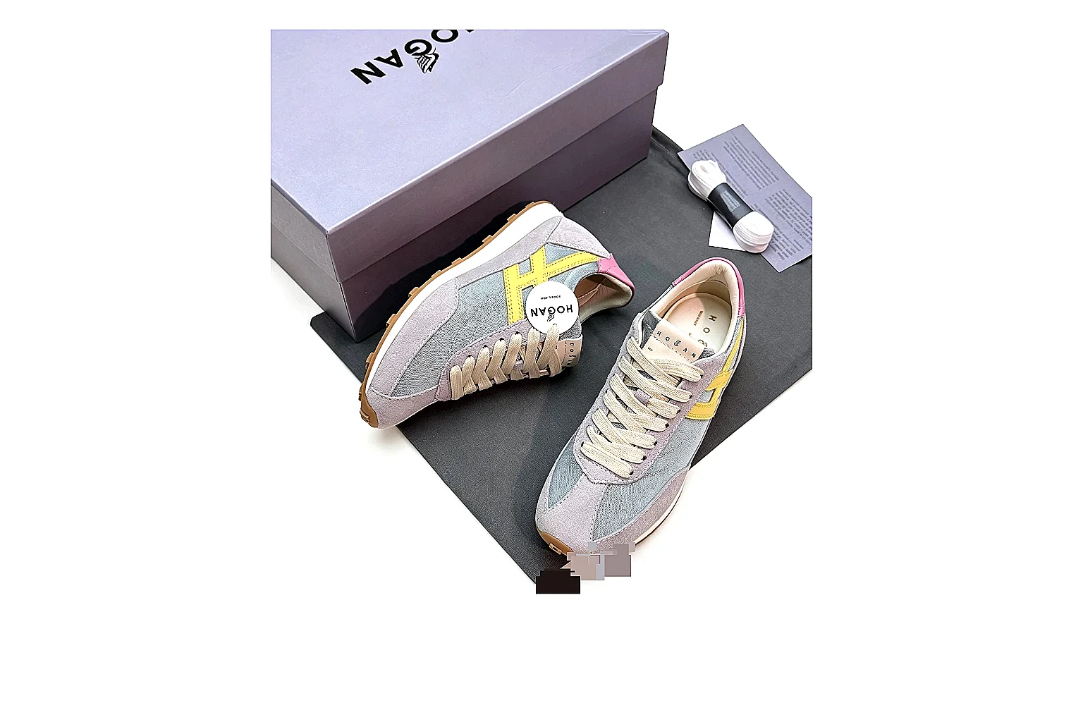 kakoqclab.com Miu Miu Logo Low Gray Cream QC photo checklist six-photo gallery thumbnail 2