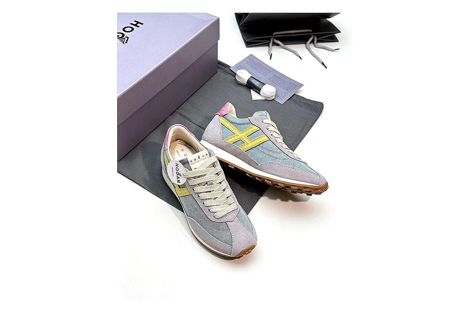 kakoqclab.com Miu Miu Logo Low Gray Cream QC photo checklist six-photo gallery thumbnail 3