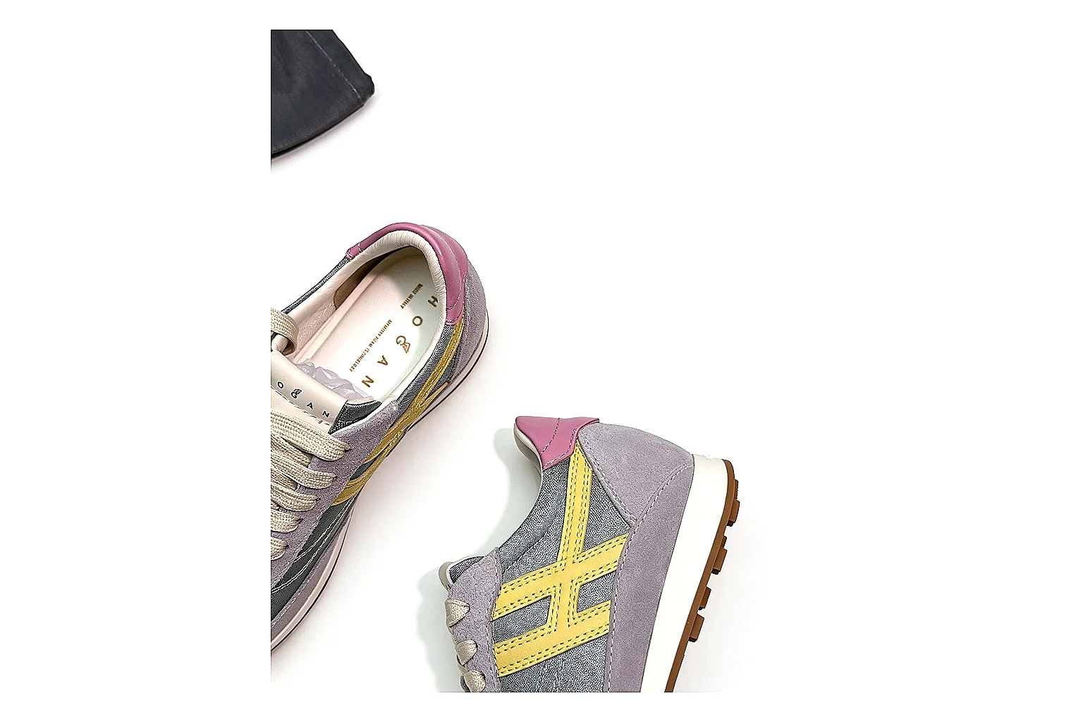 kakoqclab.com Miu Miu Logo Low Gray Cream QC photo checklist six-photo gallery thumbnail 4