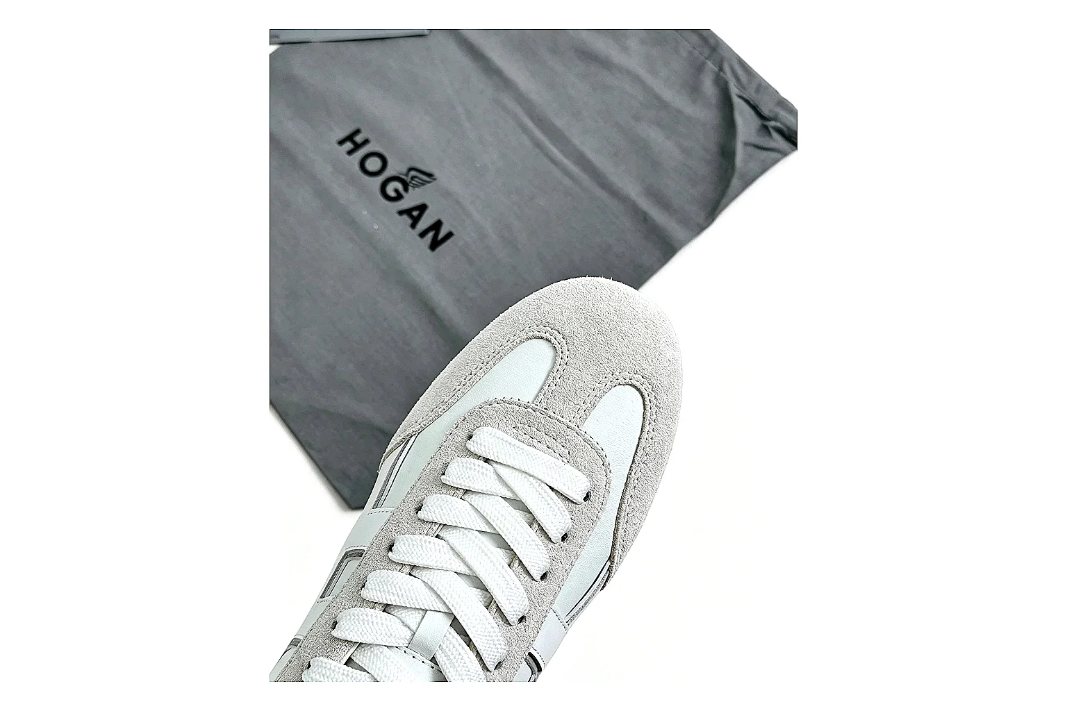kakoqclab.com Miu Miu Logo Low White Gray QC photo checklist six-photo gallery thumbnail 4