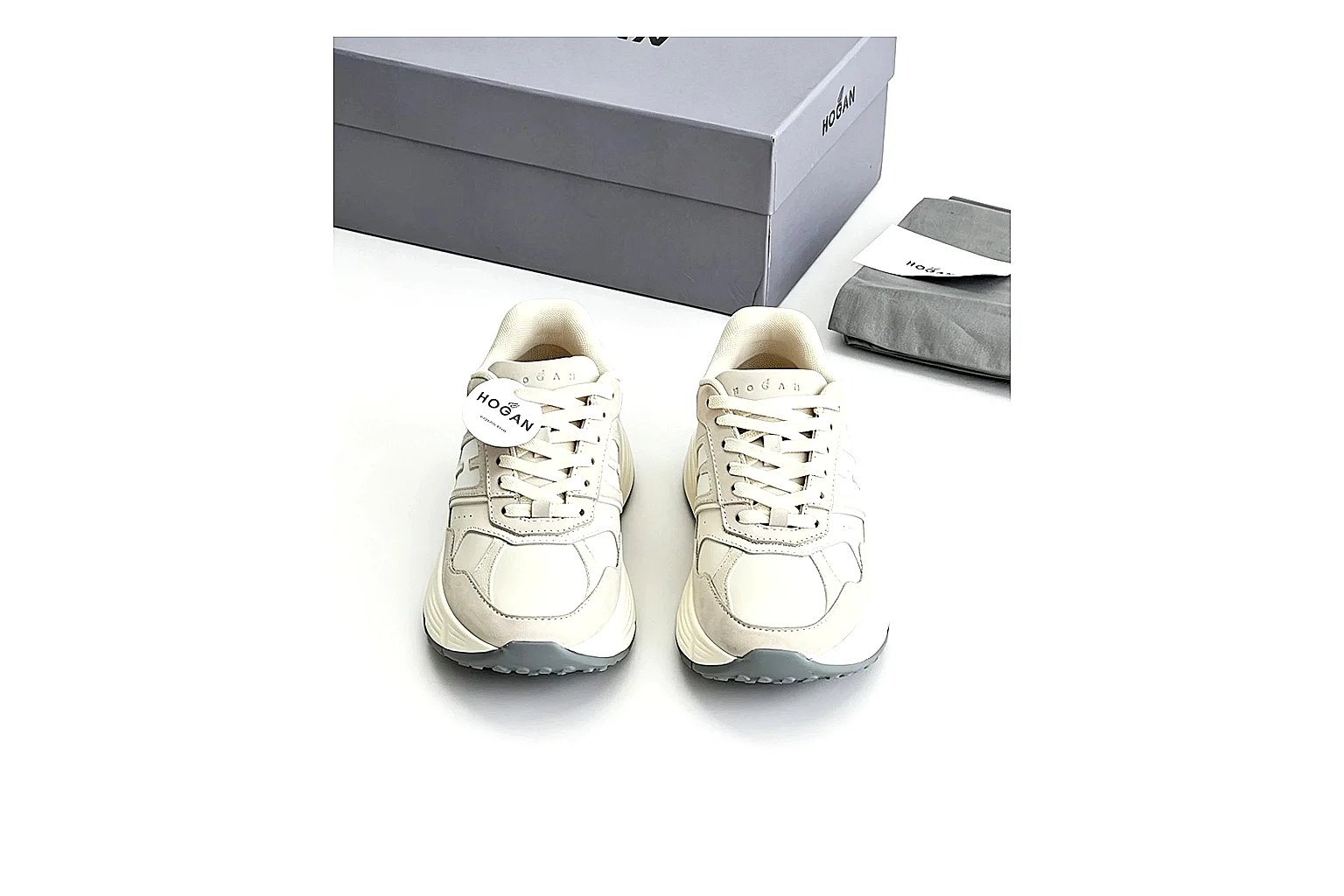 kakoqclab.com Miu Miu Vintage Runner Cream Gum QC photo checklist six-photo gallery thumbnail 5
