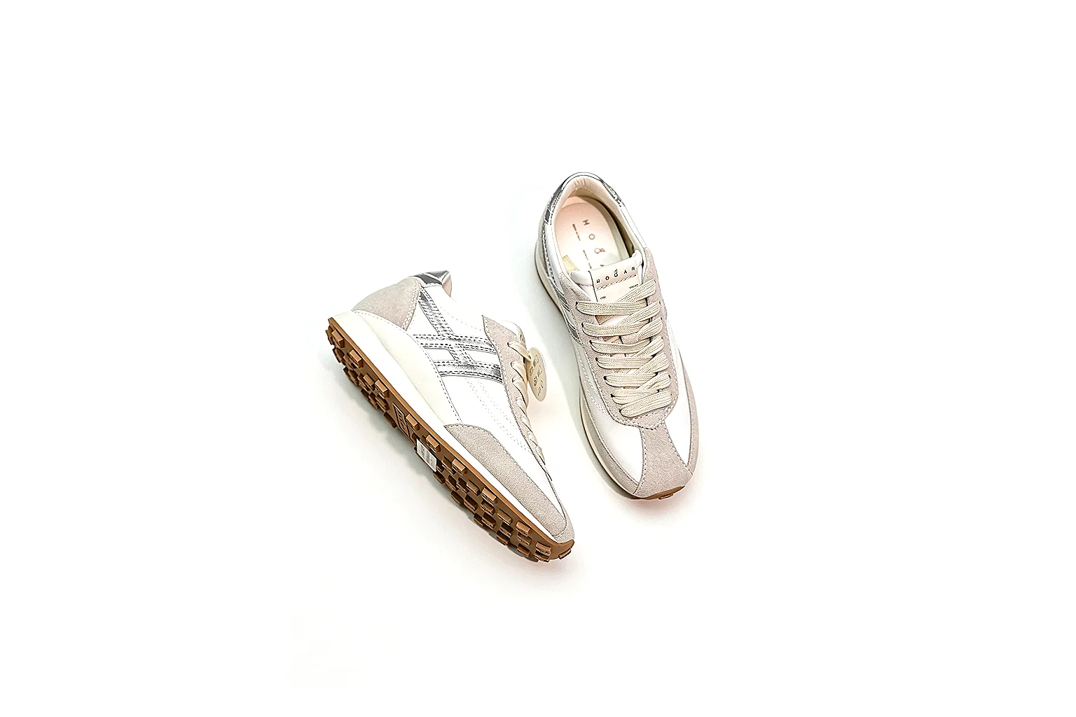 kakoqclab.com Miu Miu Vintage Runner Cream Silver QC photo checklist six-photo gallery thumbnail 3
