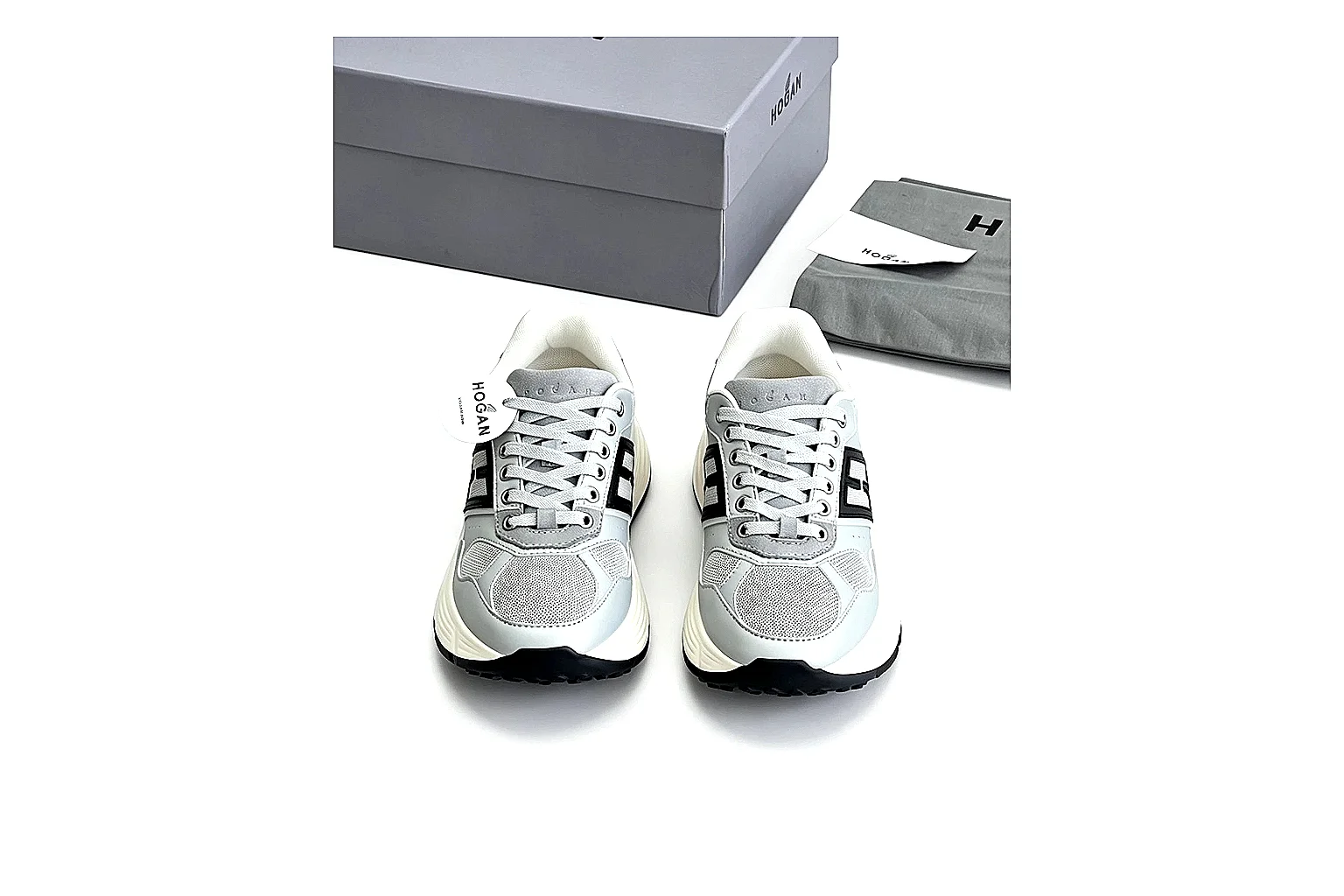 kakoqclab.com Miu Miu Vintage Runner Silver Black QC photo checklist six-photo gallery thumbnail 5