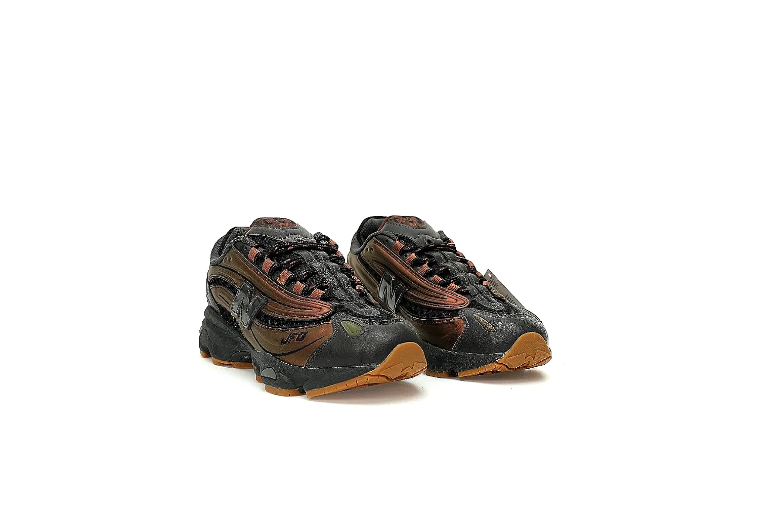 New Balance 1000 QC gallery with side heel top outsole and paired front inspection views thumbnail 4