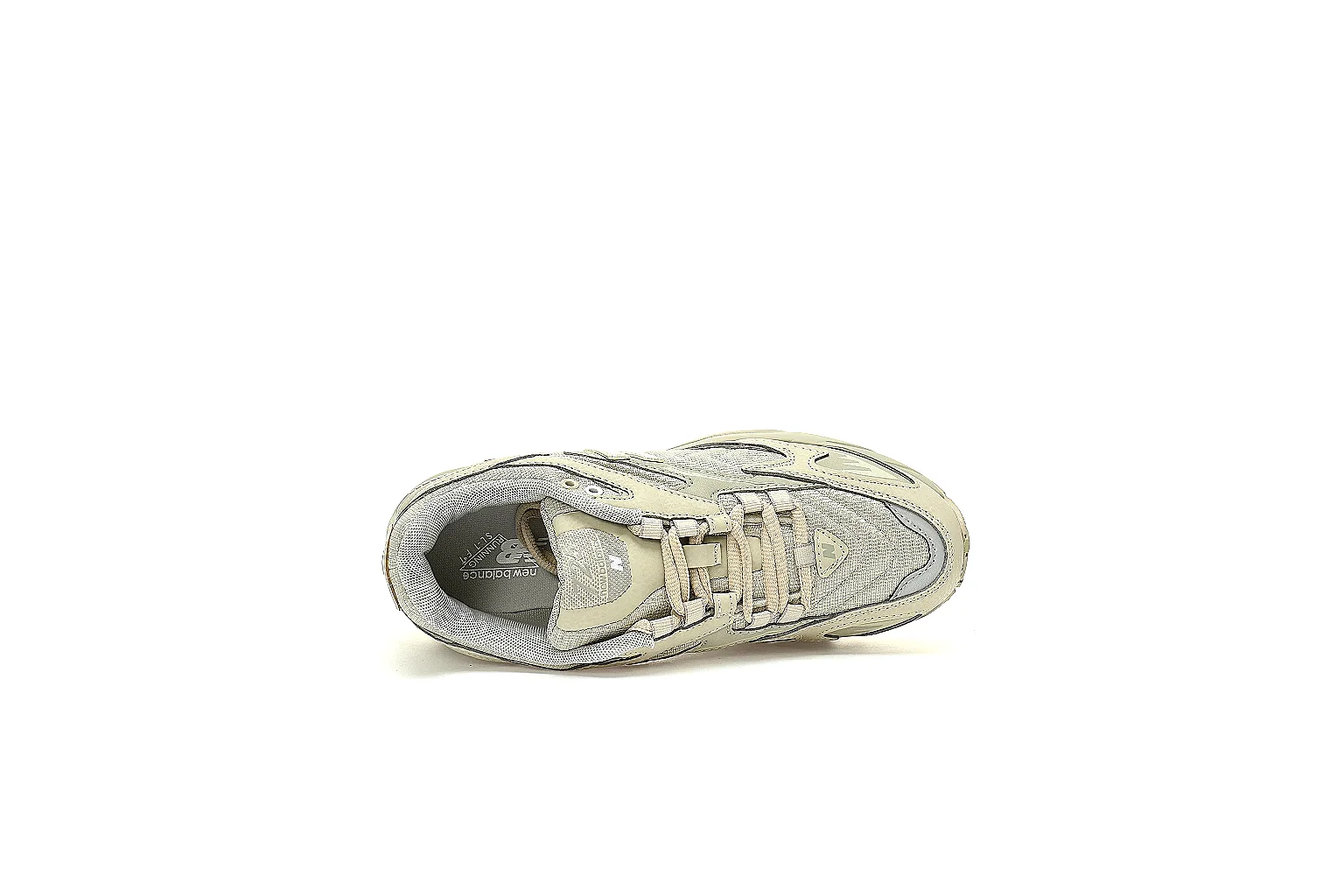 New Balance 725 six-angle QC reference with side, top, pair and outsole views